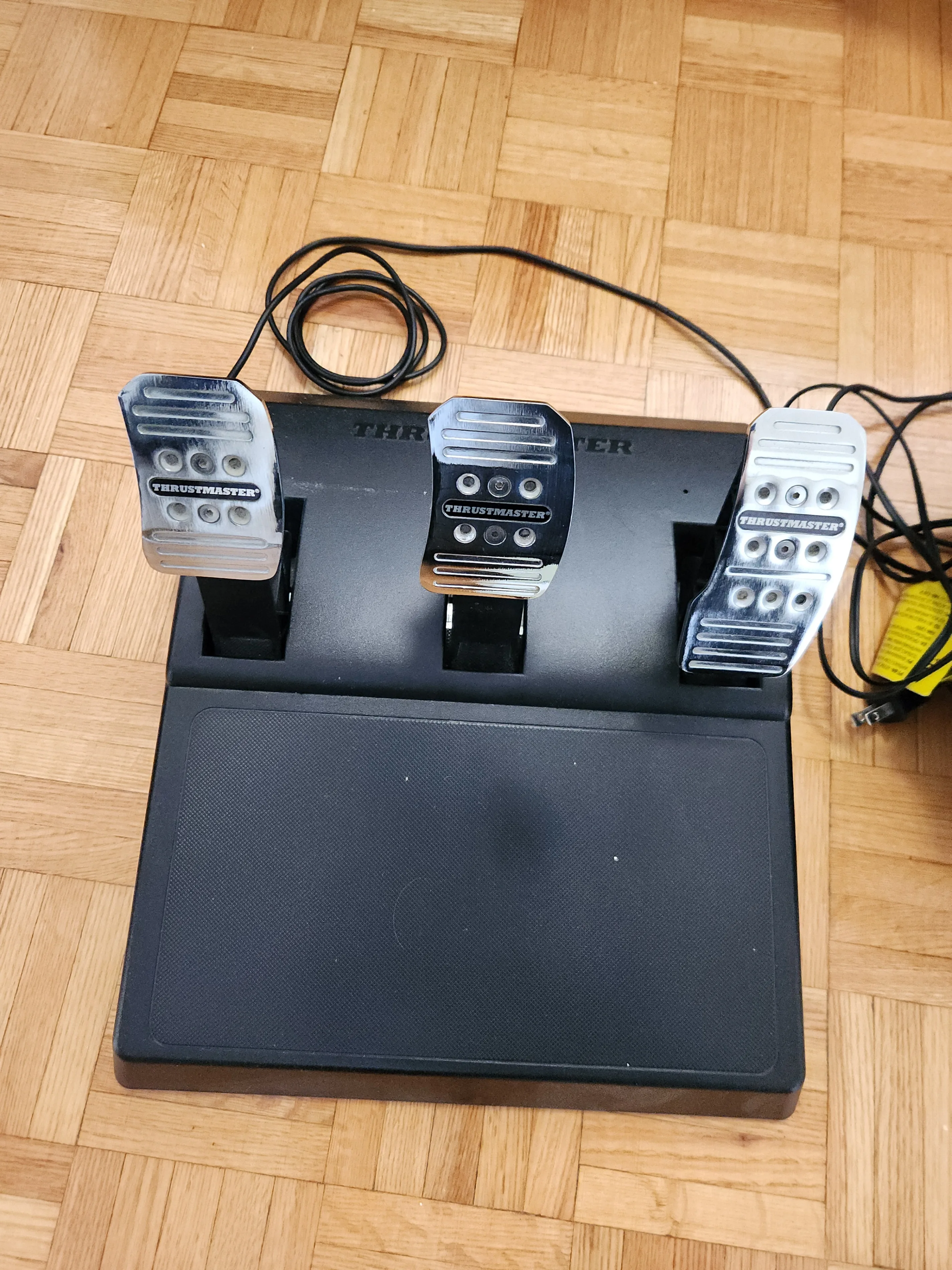 Thrustmaster TMX VG Pro + T3PA Pedals - photo 4