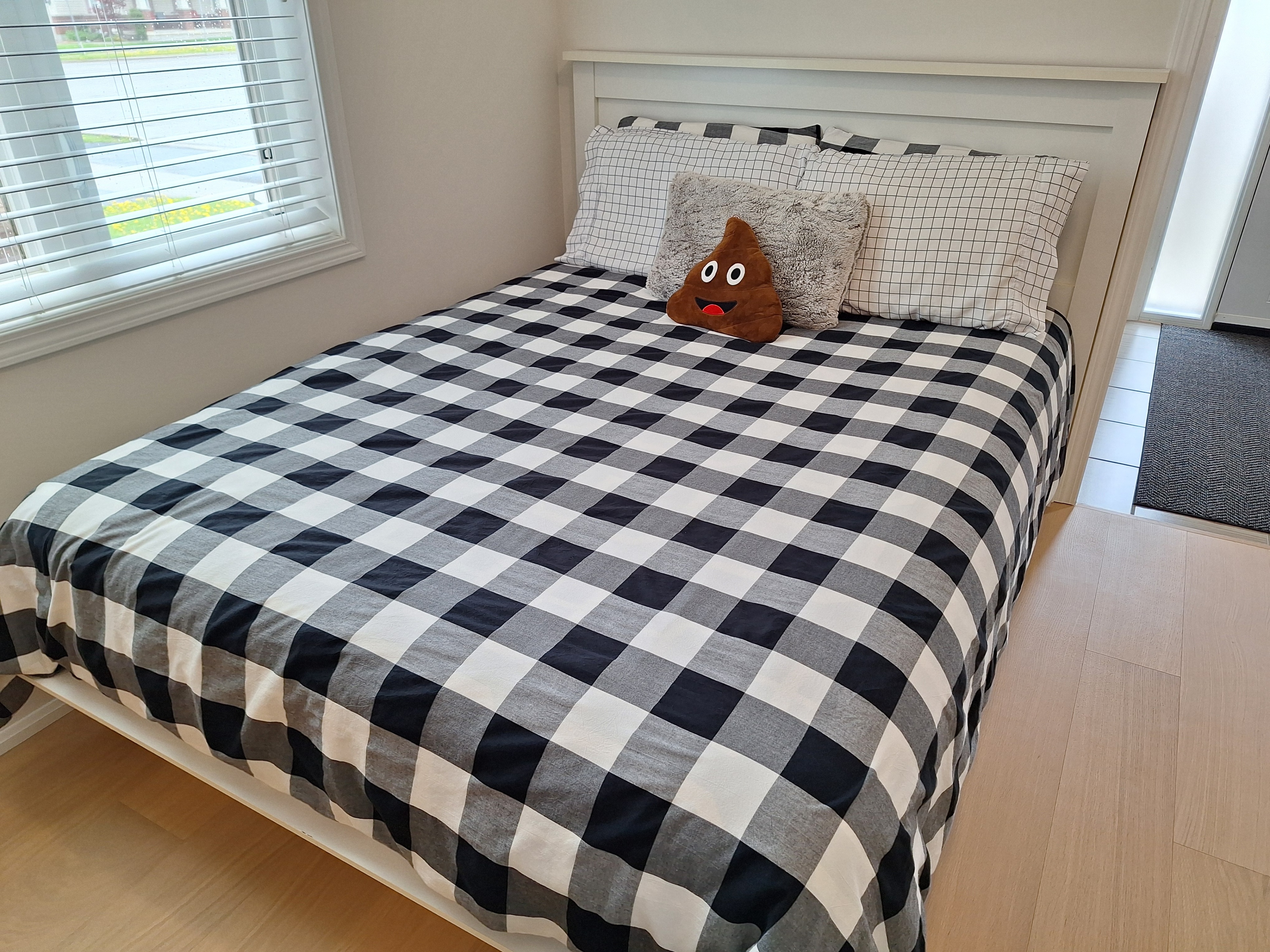 (Retail $450) Queen bed frame with storage drawers + headboard