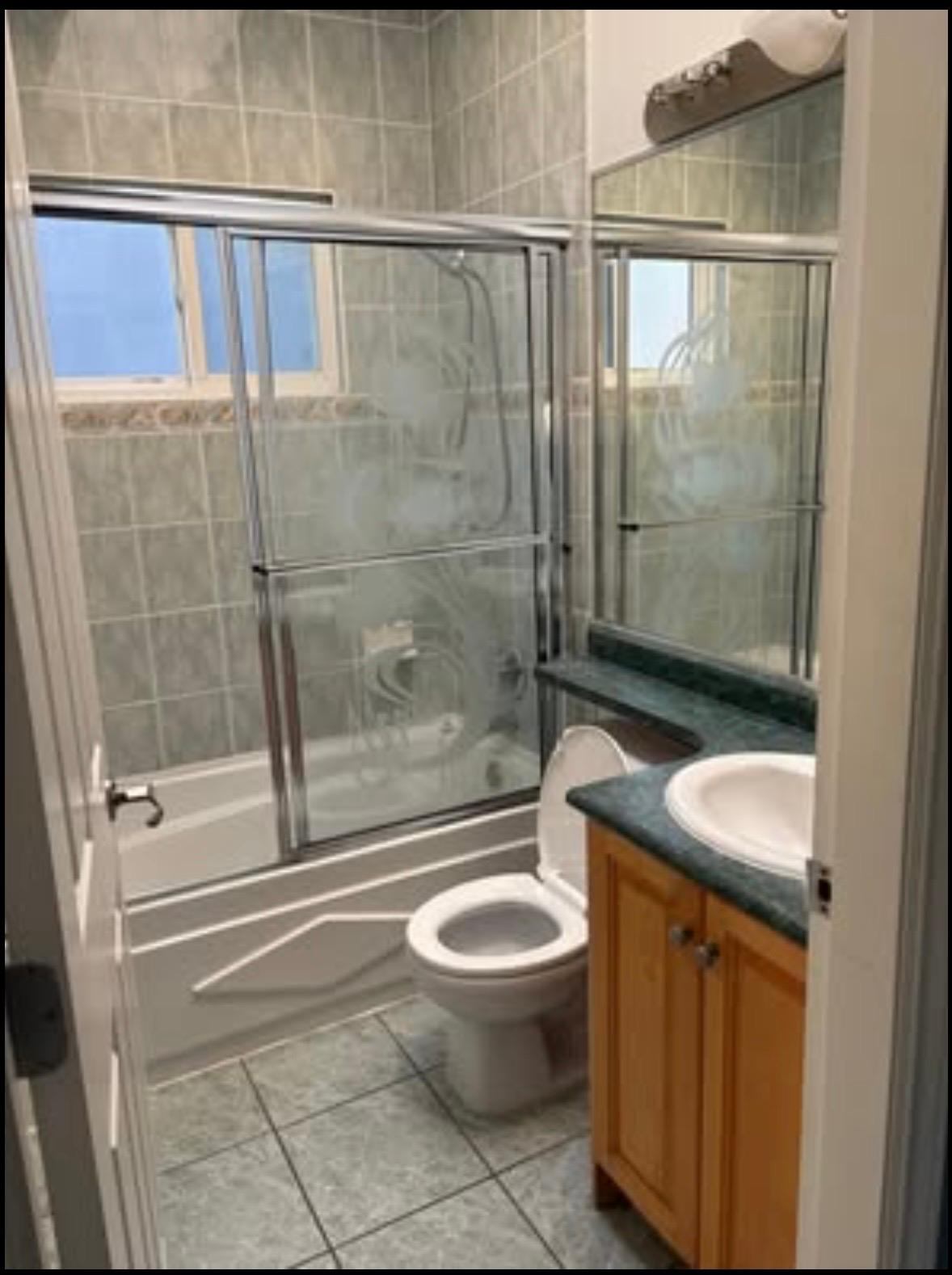 3 bedroom and 2 bathroom for rent - knight and marine - photo 2