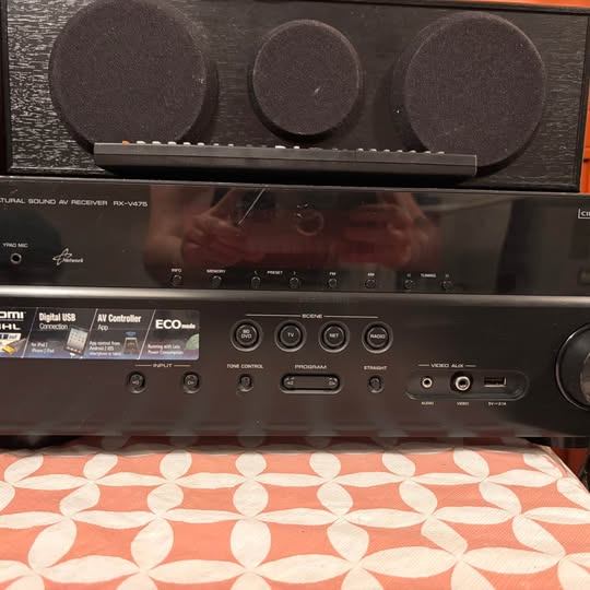 Complete Yamaha Home Theater System - photo 2