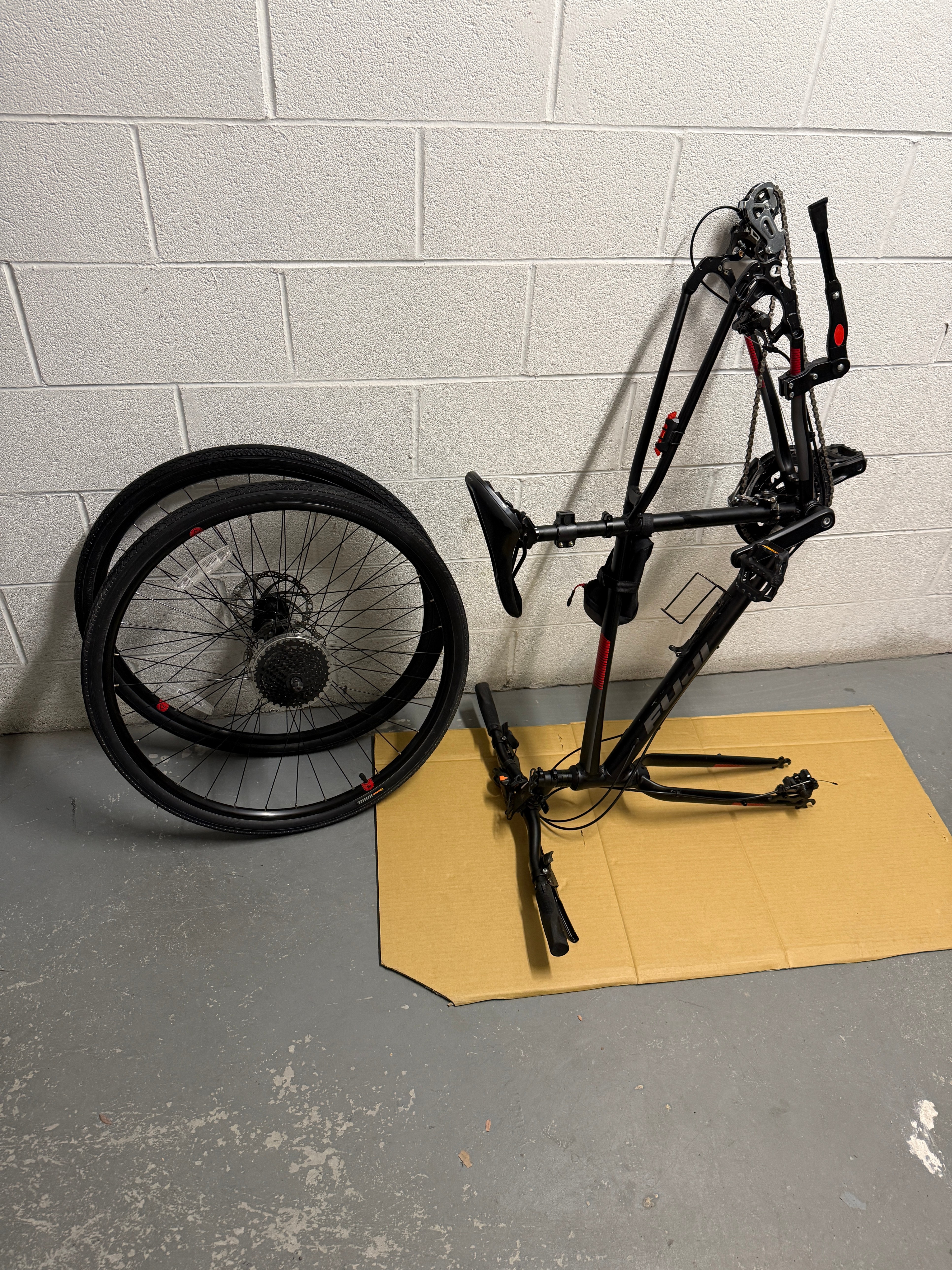 Bicycle with COMPLETE Accessories - photo 2