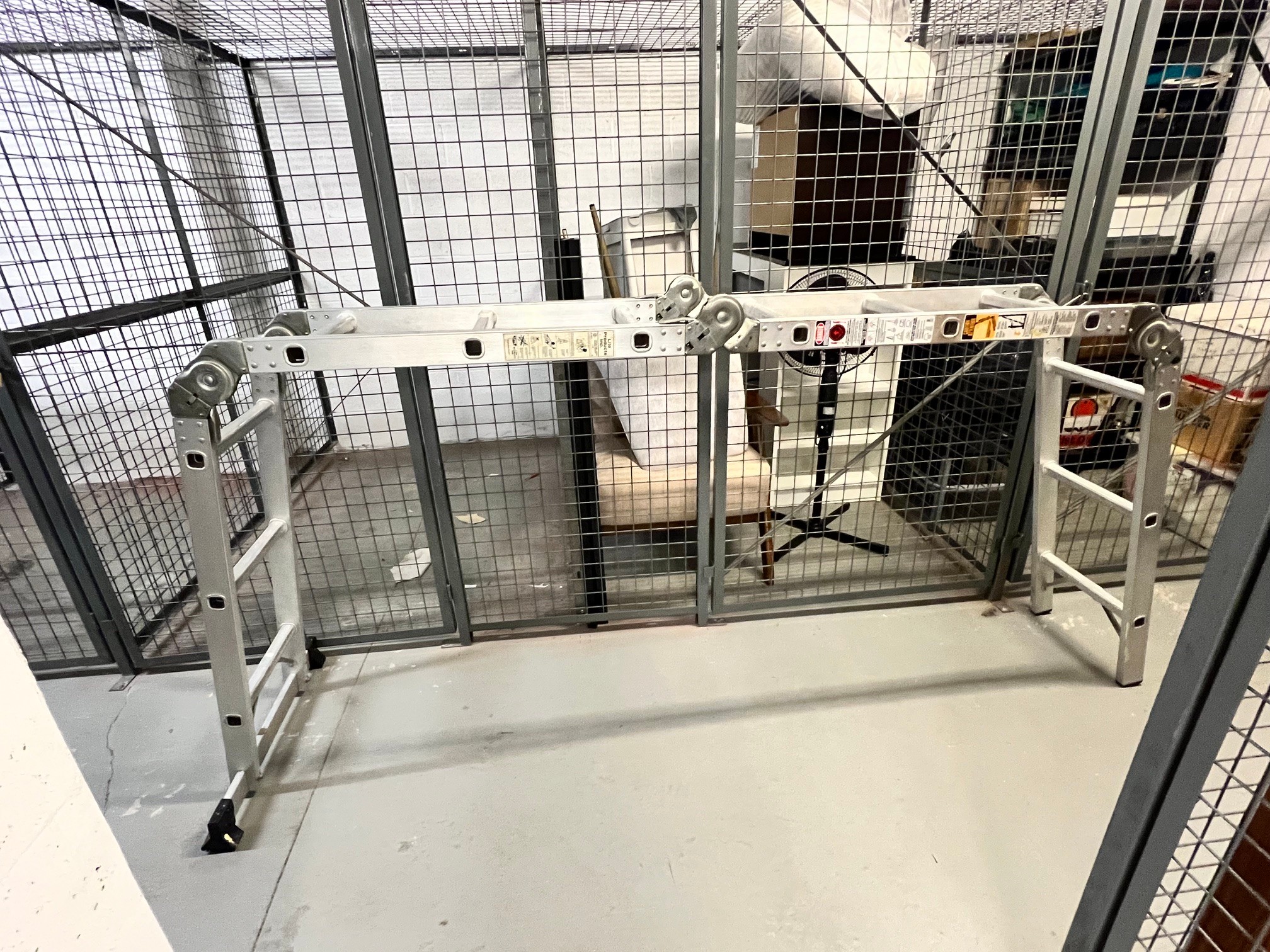 12 Ft Articulating aluminum ladder - photo 3