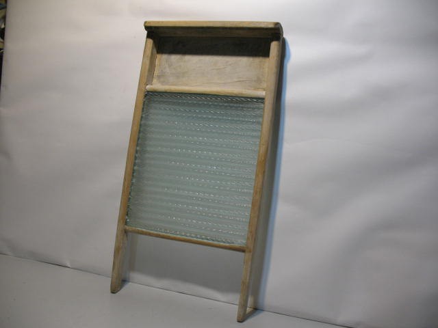 Vintage Glass Washboard, Made in Canada - photo 3