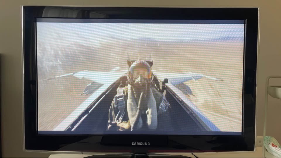 Samsung 32” LCD TV 720p - photo 3