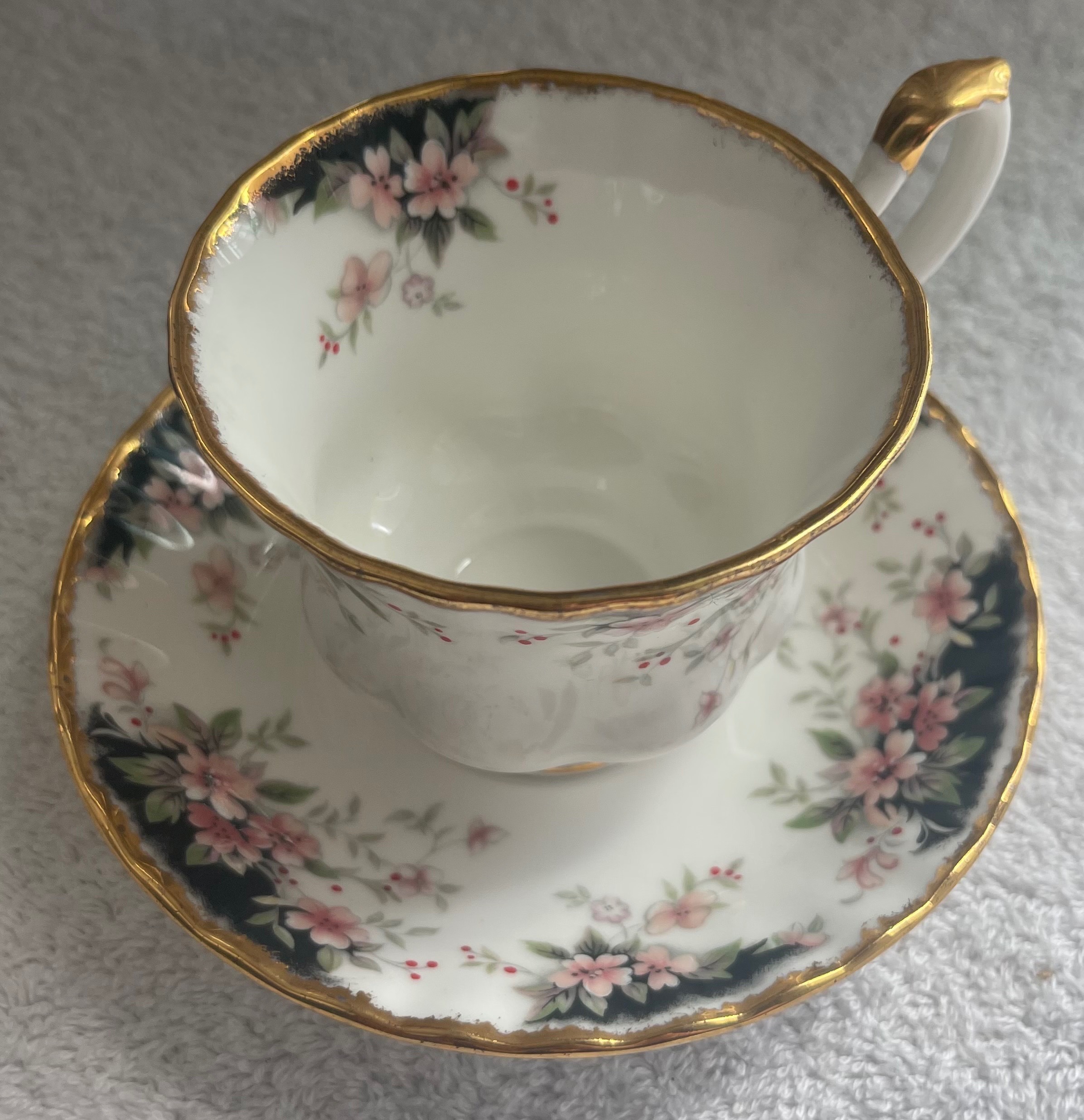1983 Royal Albert "Braemar" Teacup & Saucer - Made in England - photo 2
