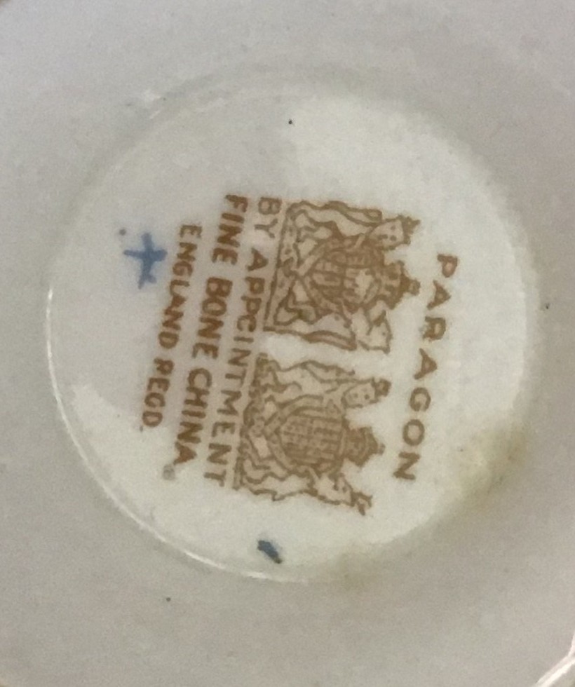 ENGLISH BONE CHINA PARAGON CUP AND SAUCER - photo 3