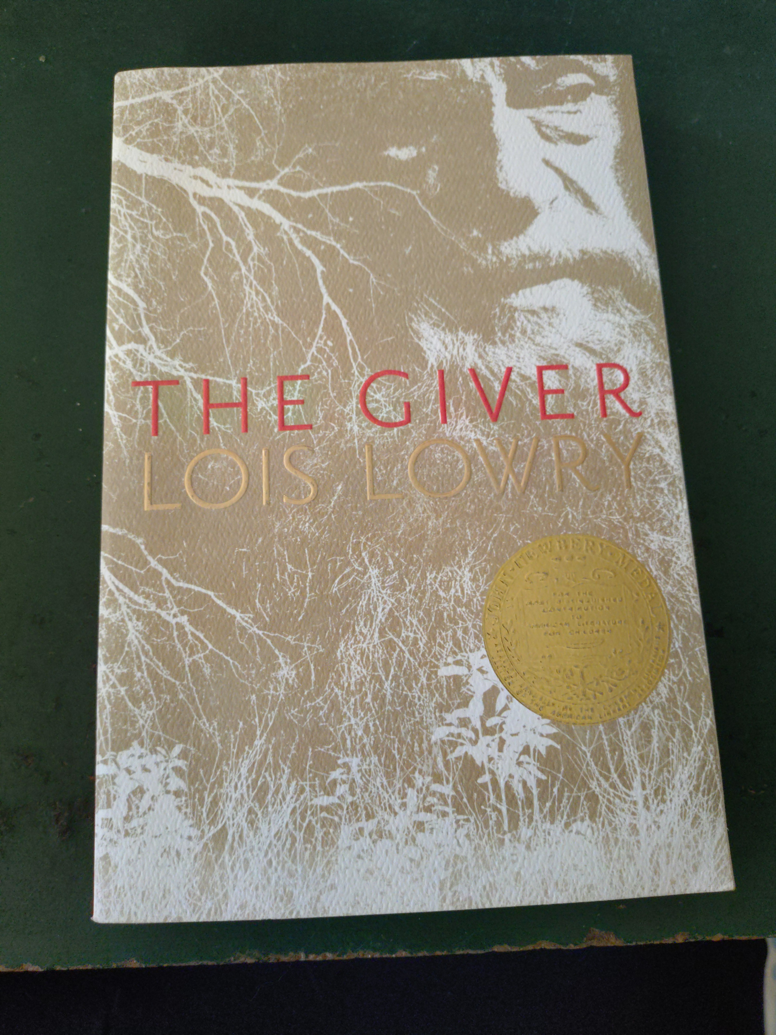 Lois Lowry The Giver Quartet – Complete 4 Book Set (Like New)