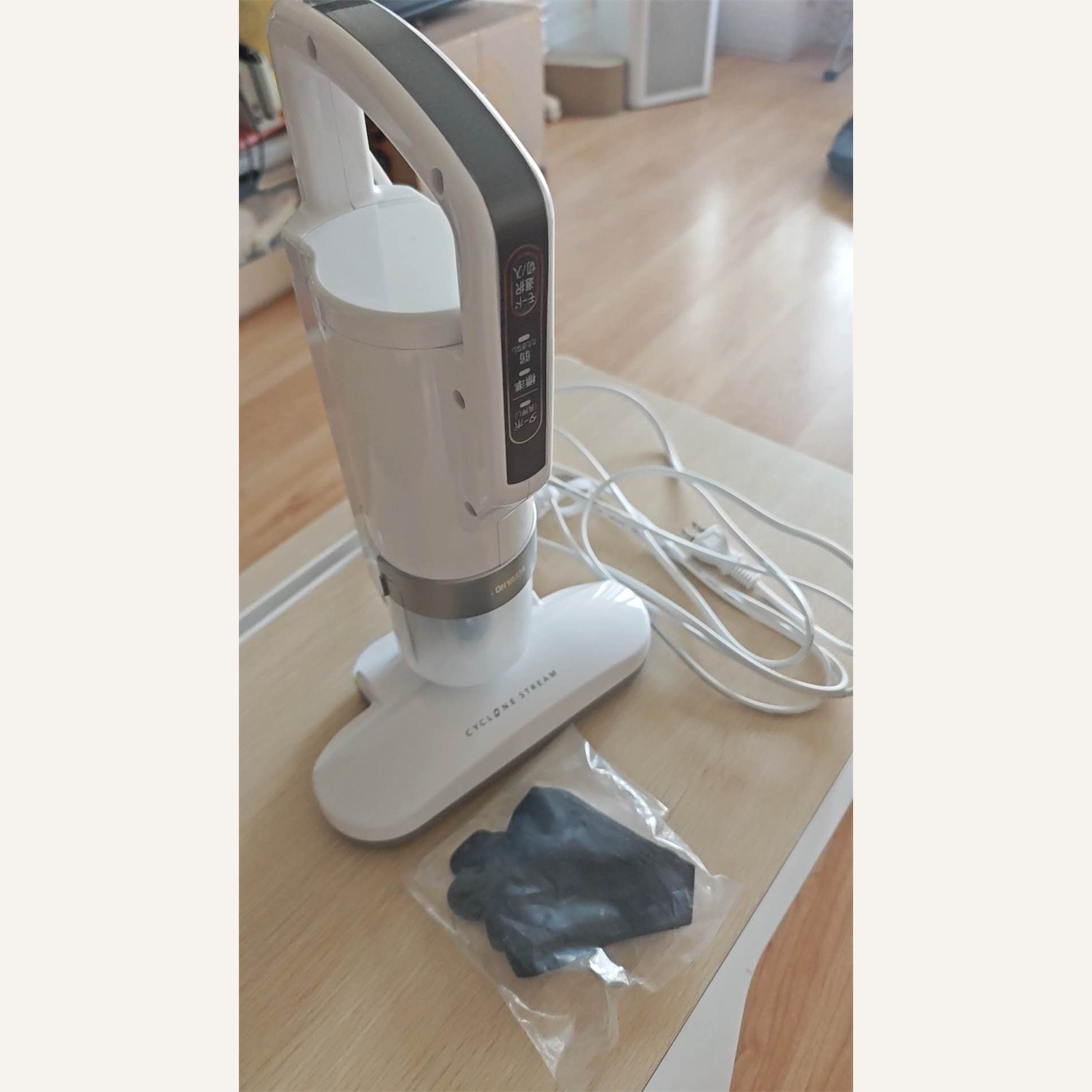 IRIS OHYAMA Cyclone Stream Dust Mite Cleaner
