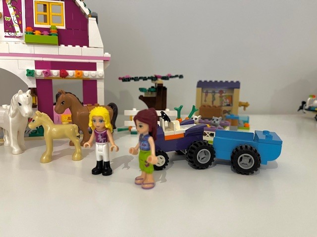 Lego Friends– Sunshine Ranch & Mia’s Foal Stable # 41039 & 41361 - photo 4