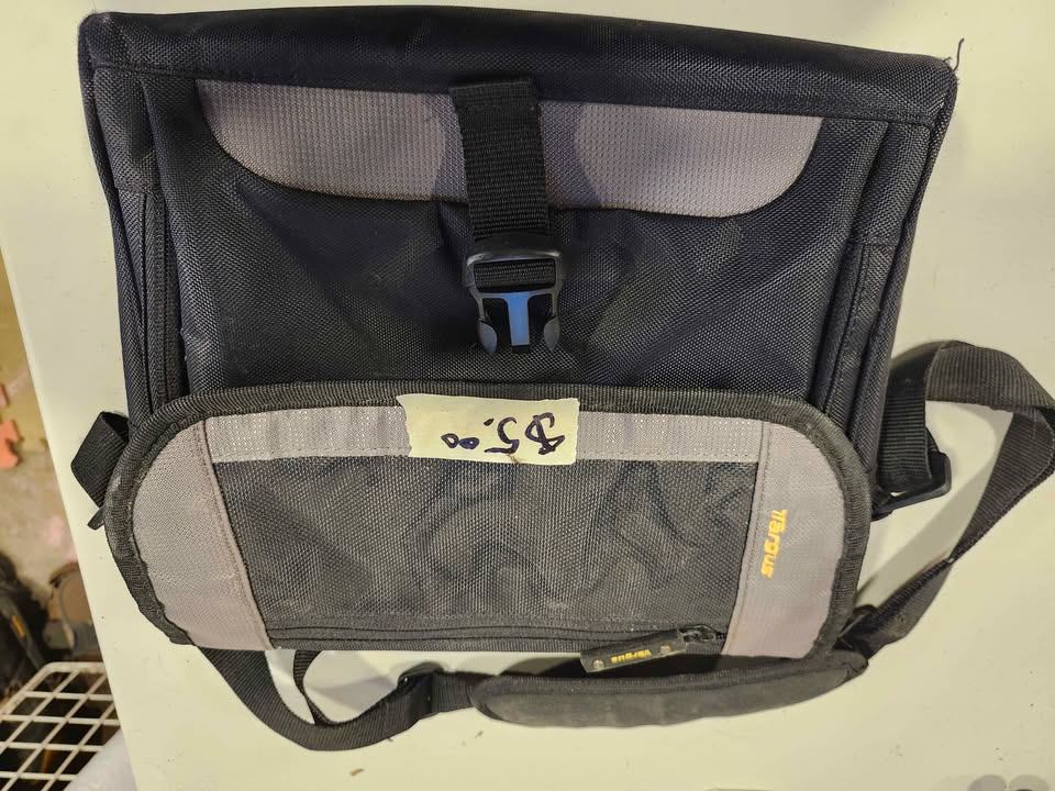 Laptop or Tablet Bag - photo 2
