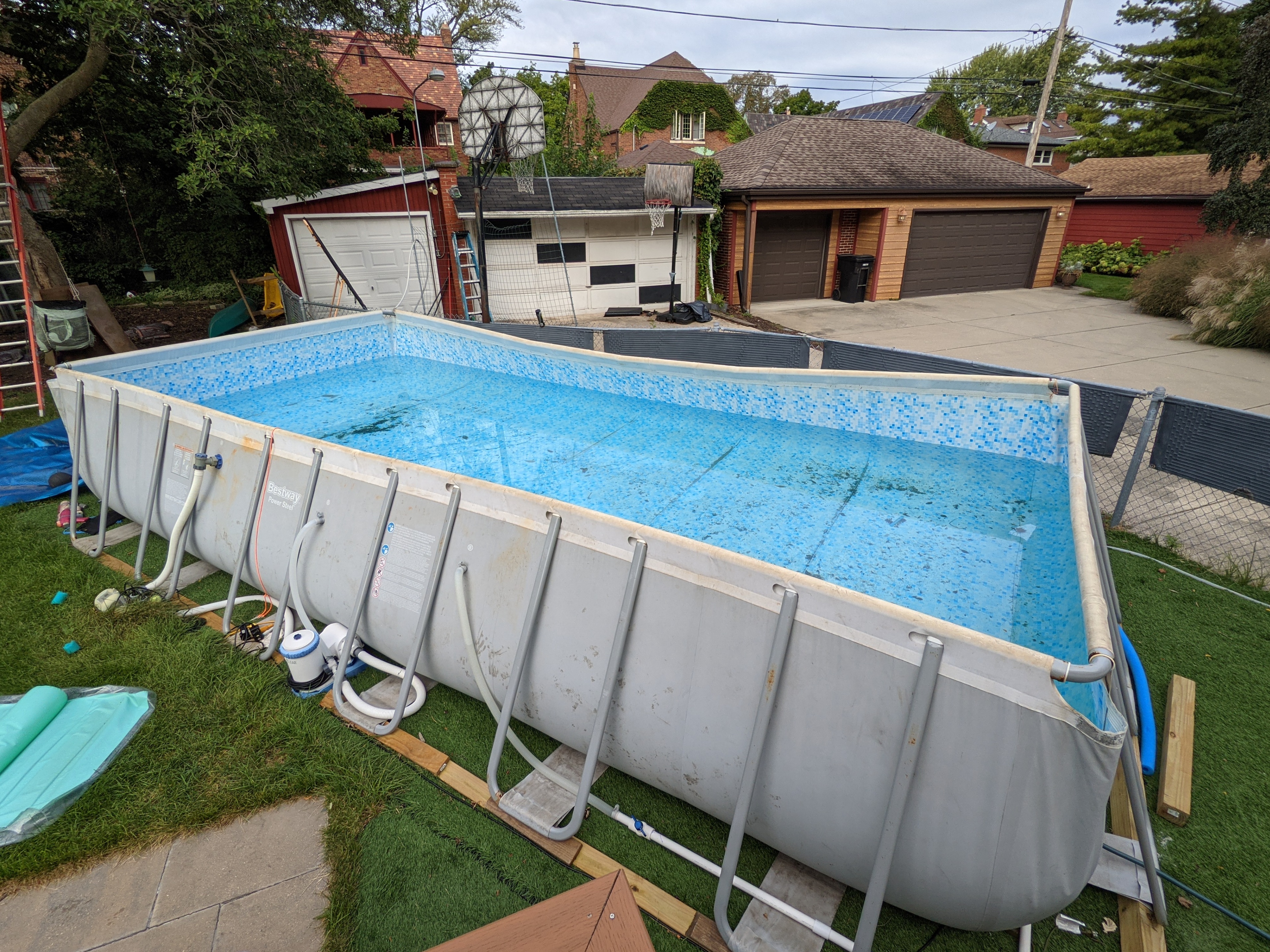 above ground pool