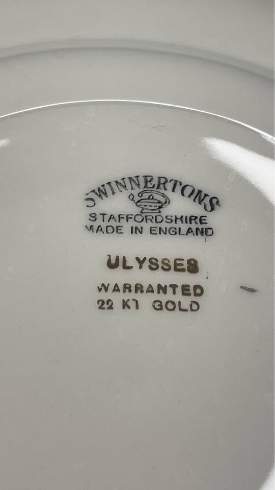 22KT Gold Dinnerware Set - Vintage Winnertons “Ulysses” - photo 2