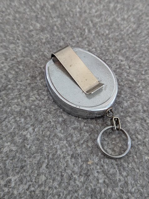 Starrett key caddy with 18 inch retracting chain and belt hook - photo 2