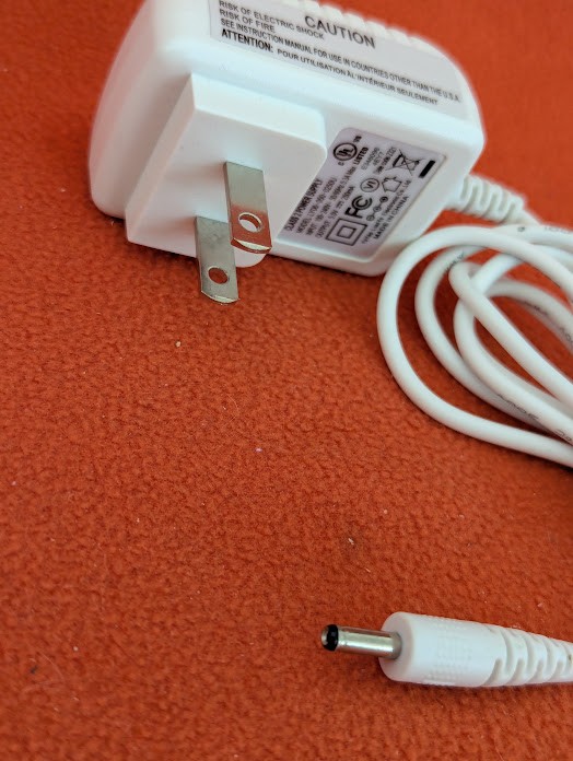 Power adapter, charging cable LY06-050-0250U - photo 3