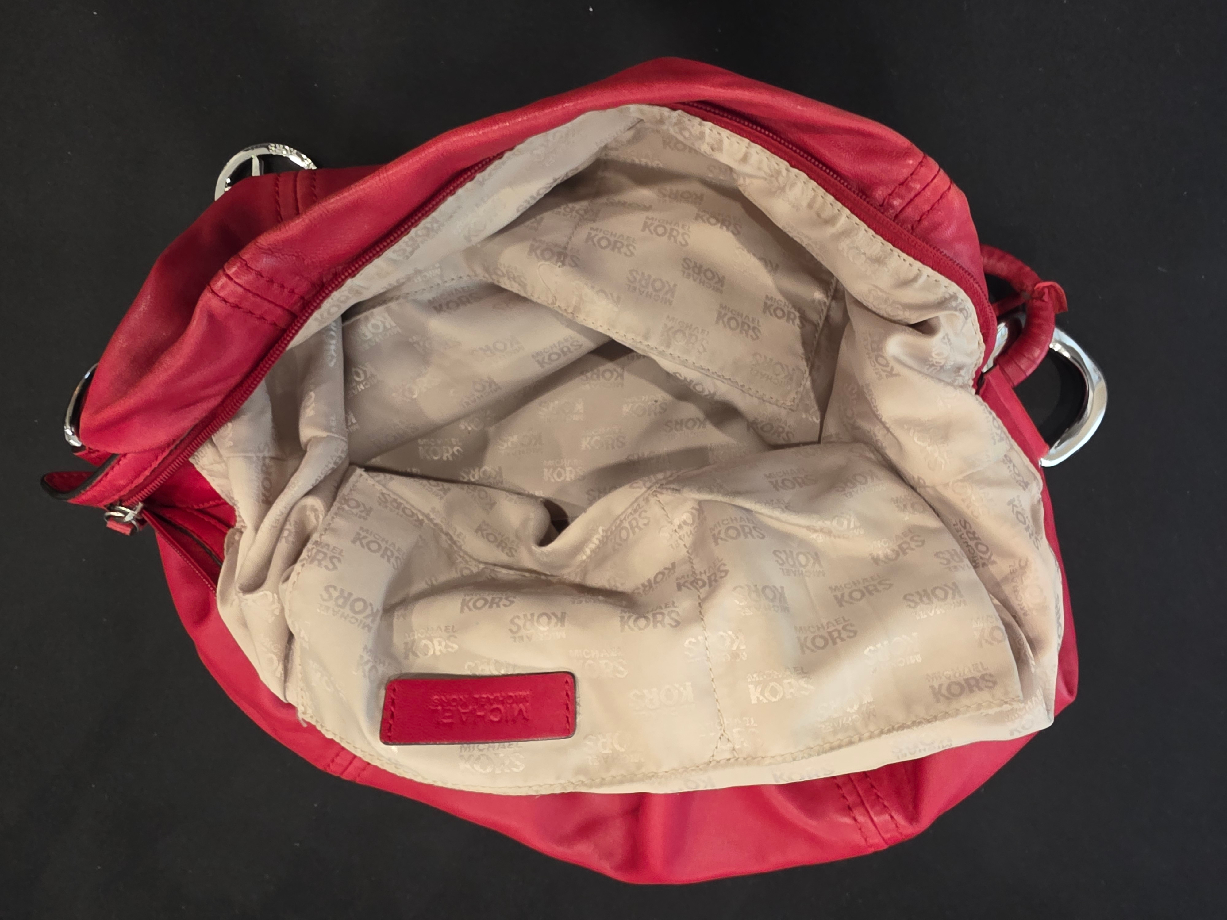 Michael Kors Bedford Large Pebbled Leather Hobo Bag – Red - photo 4