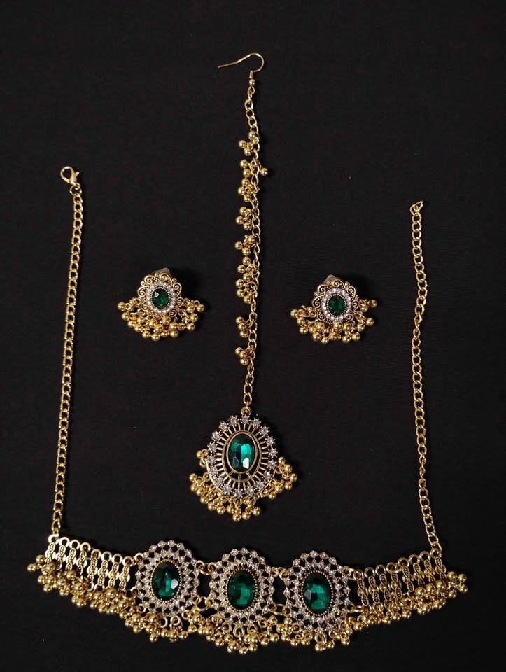 Golden-tone Necklace, Earrings, and Tikka with Green color