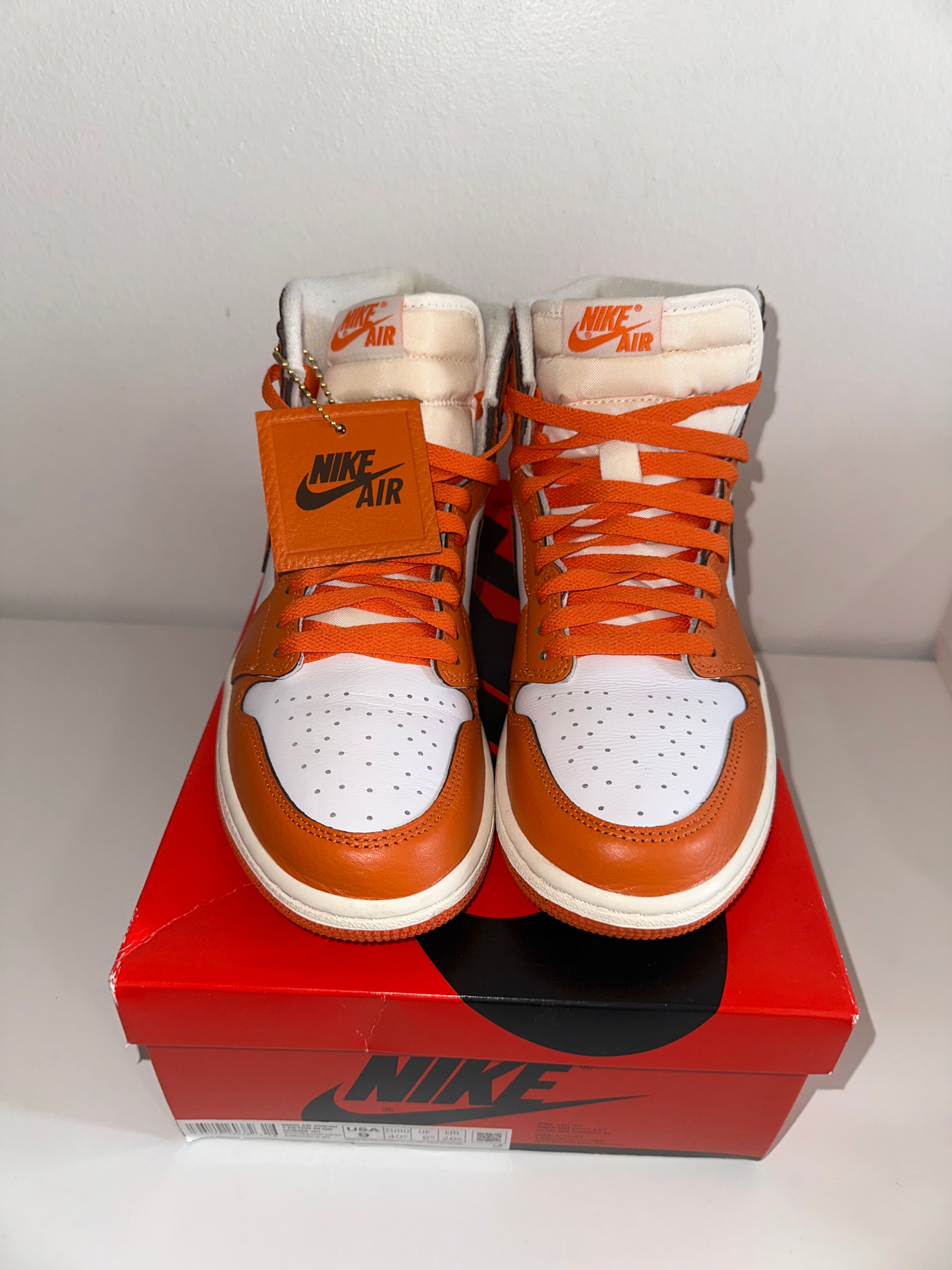 Air Jordan 1 Retro High OG "Starfish"