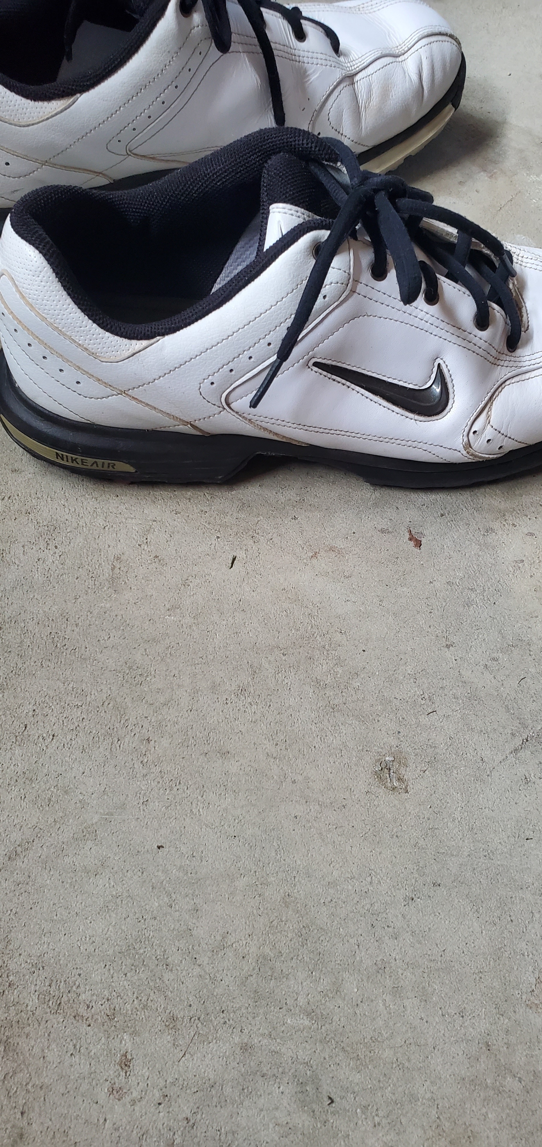 Nike Men's golf shoes Size 9.5 - photo 2