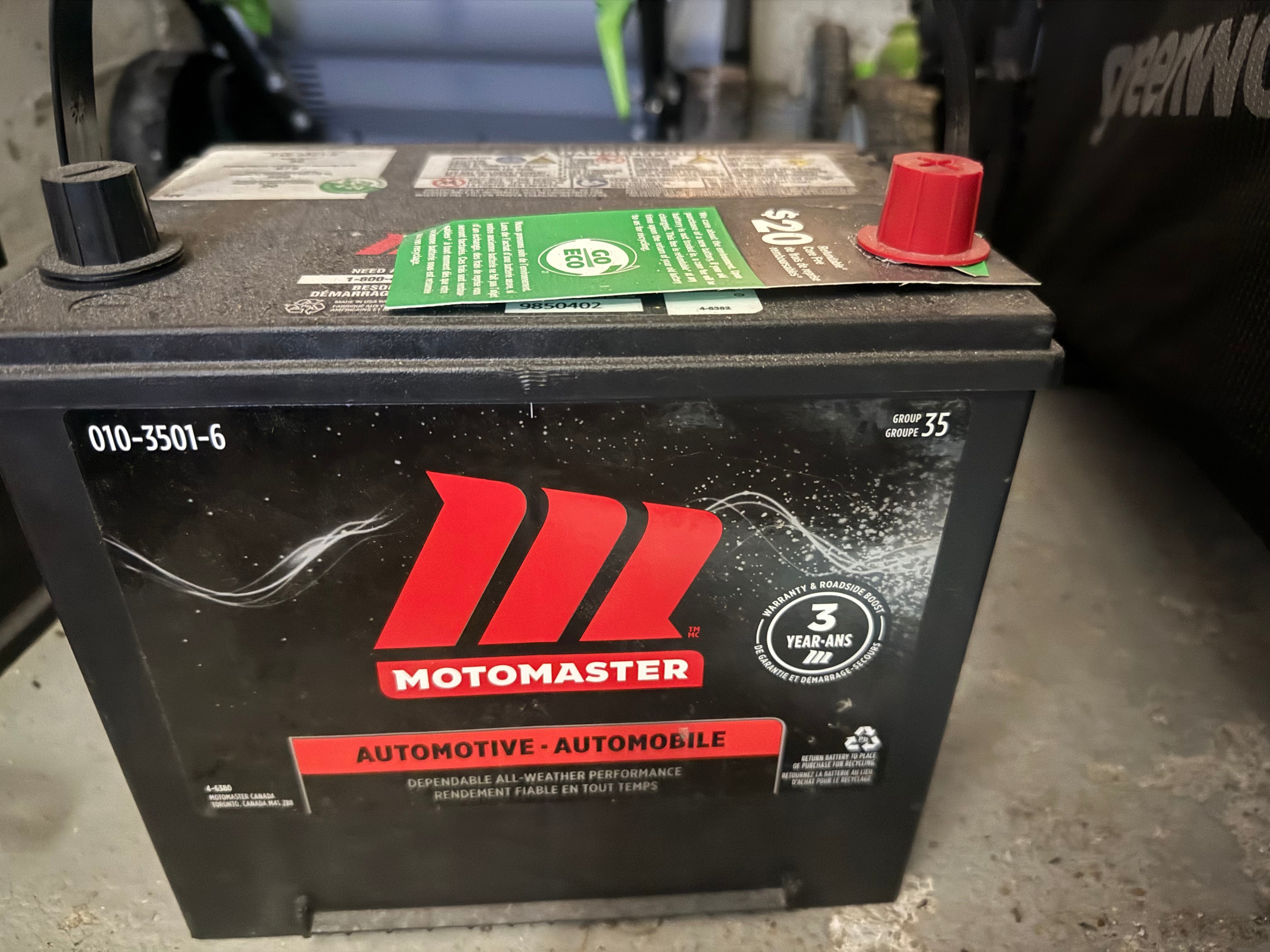 MotoMaster Automotive Battery Group 35 - 550 CCA (010-3501-6)