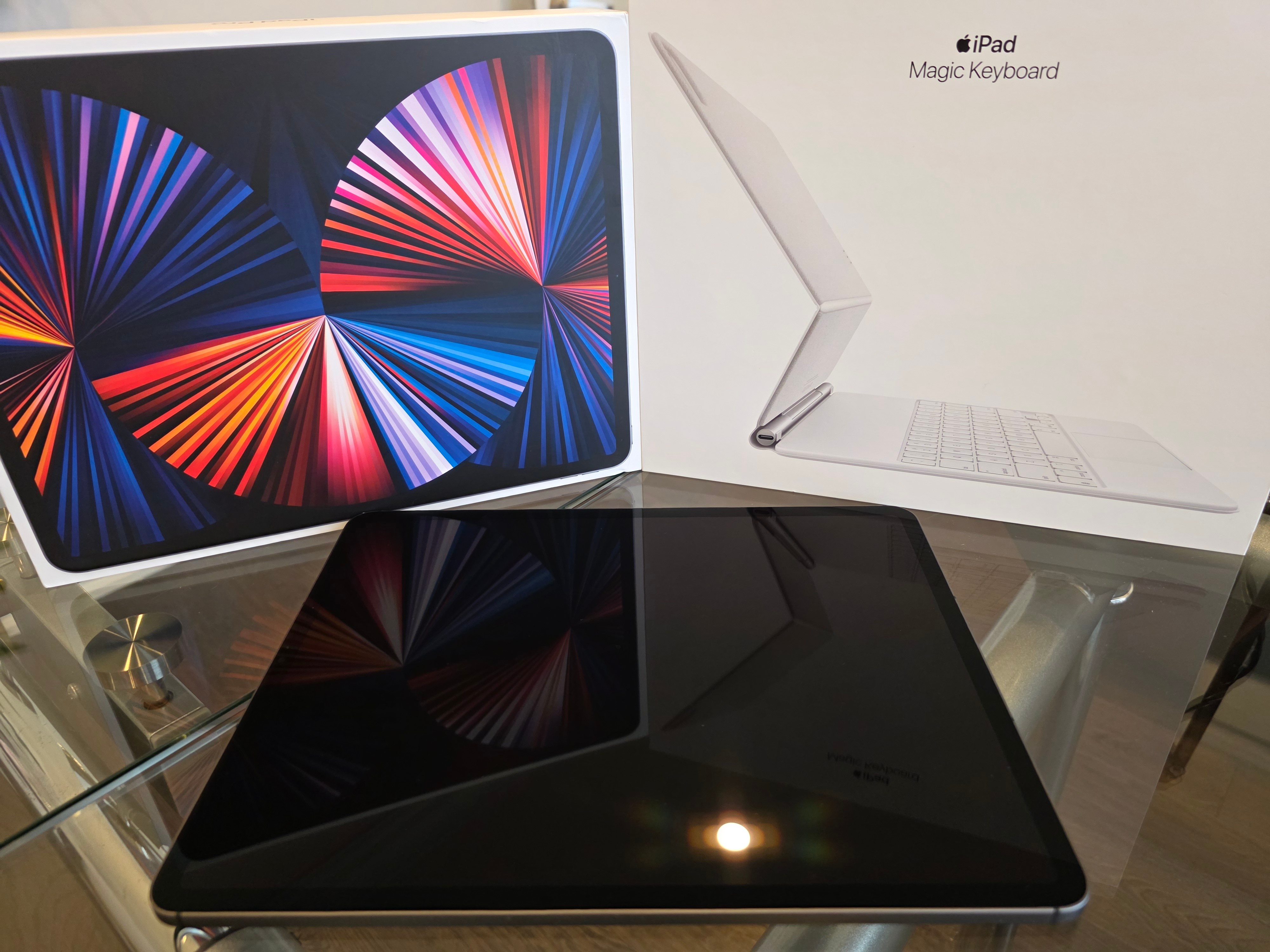iPad Pro 12.9" (M1, 256GB, Wi-Fi + 5G Cellular) – Excellent Cond