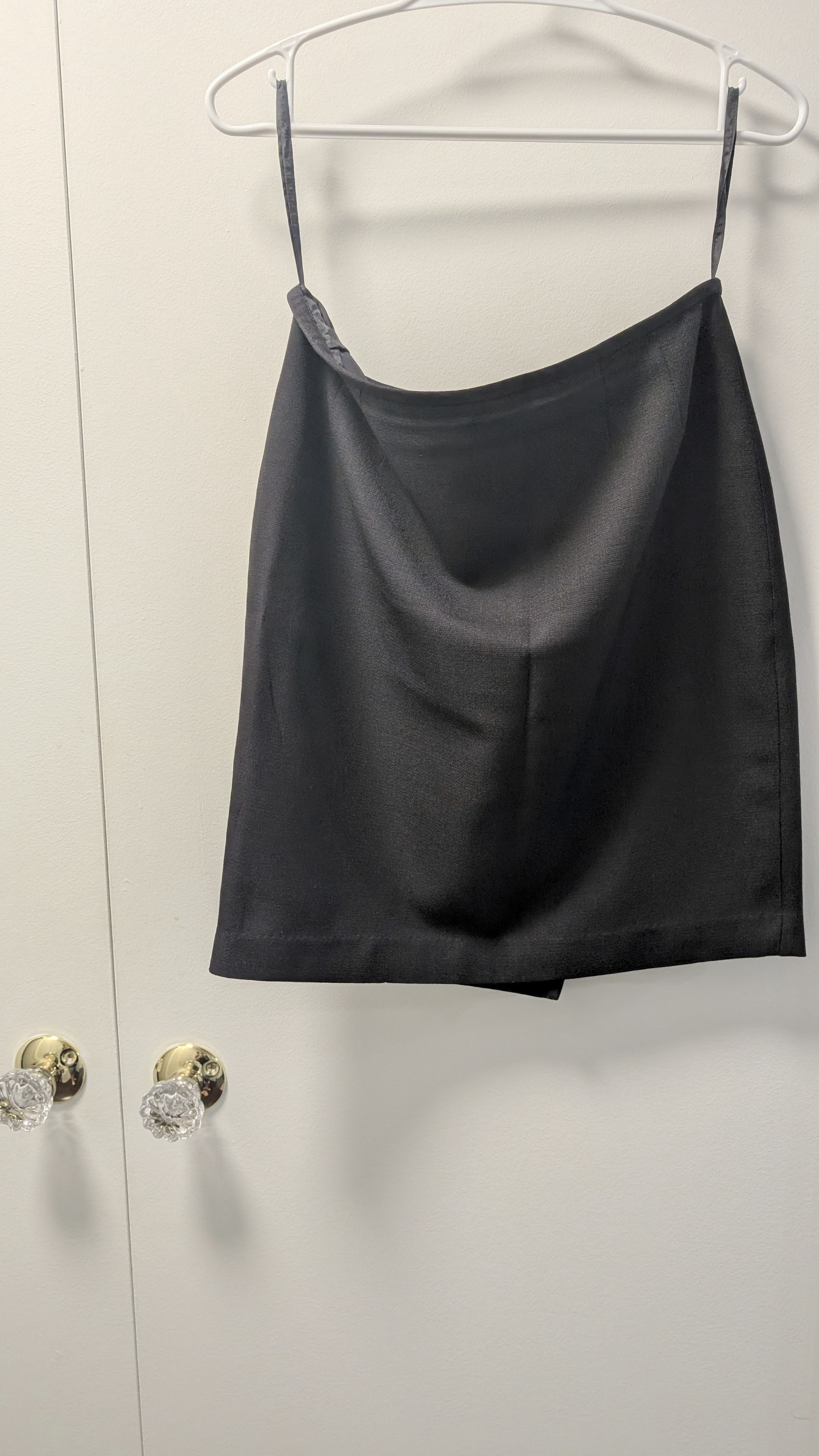 Le Suit Women's Black Skirt - Size 6