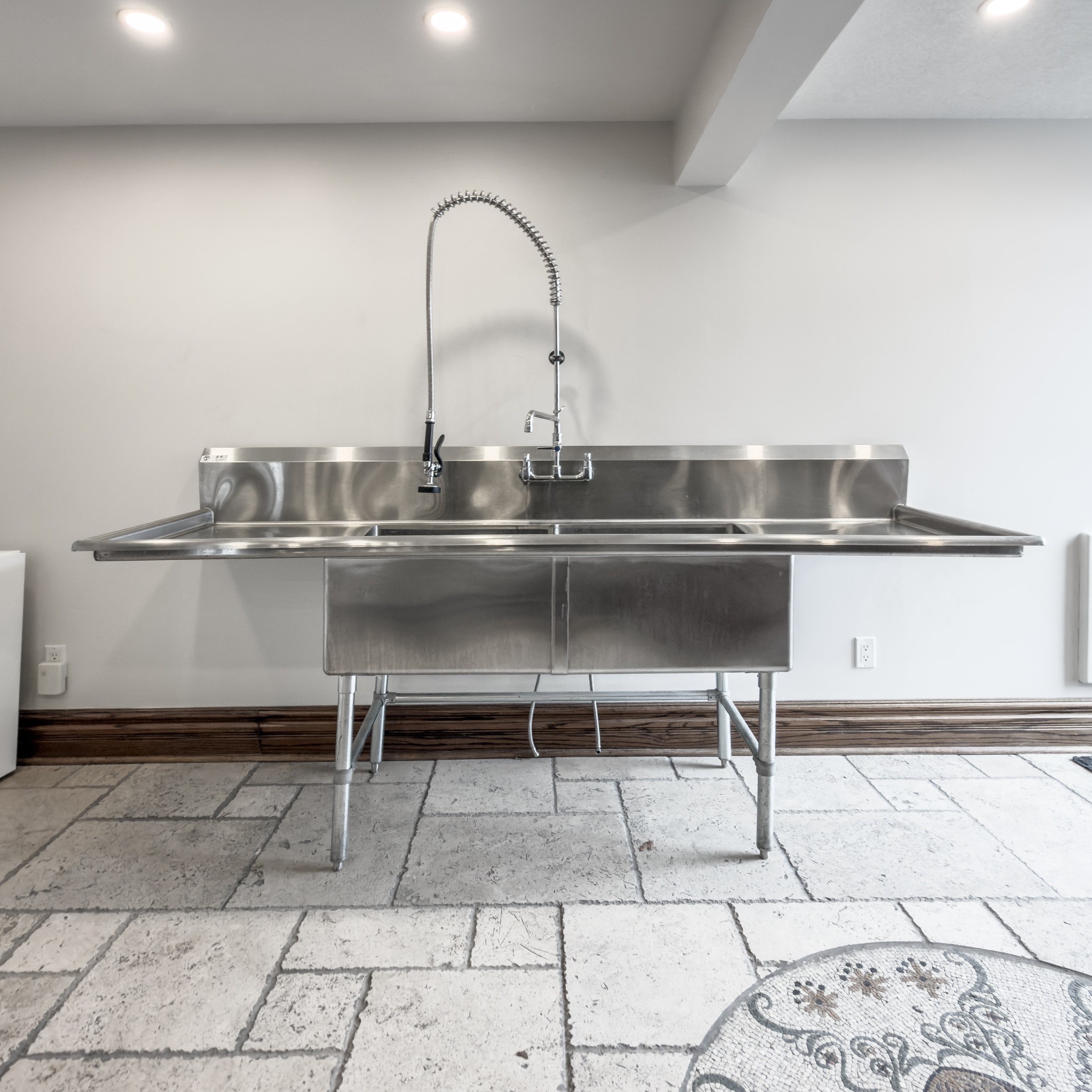 Tarrison Industrial Sink with Faucet and Pre-Rinse (96.5" x 30")