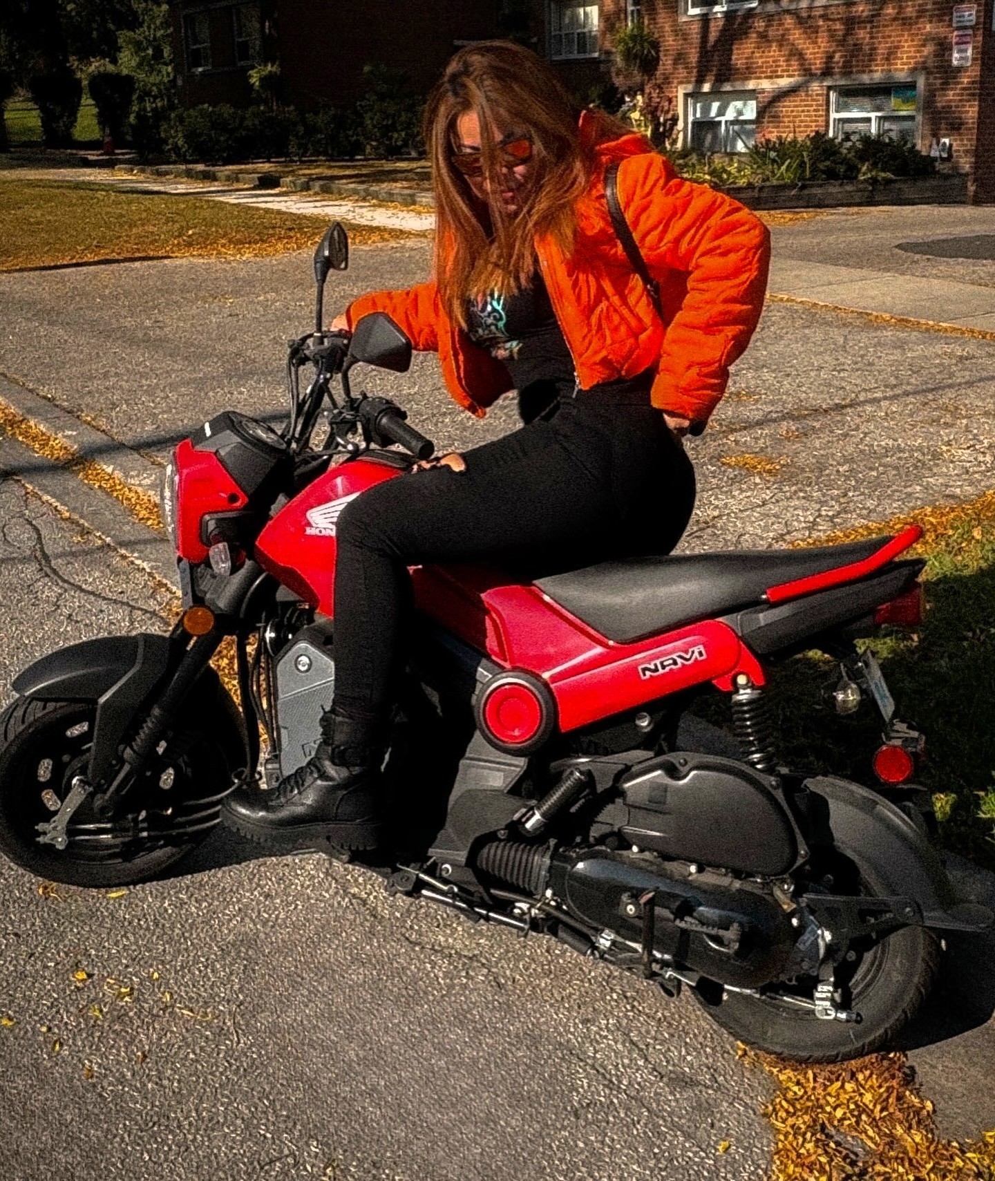 🏍️ 2022 Red Honda Navi – Low KM, Easy City Bike - photo 4