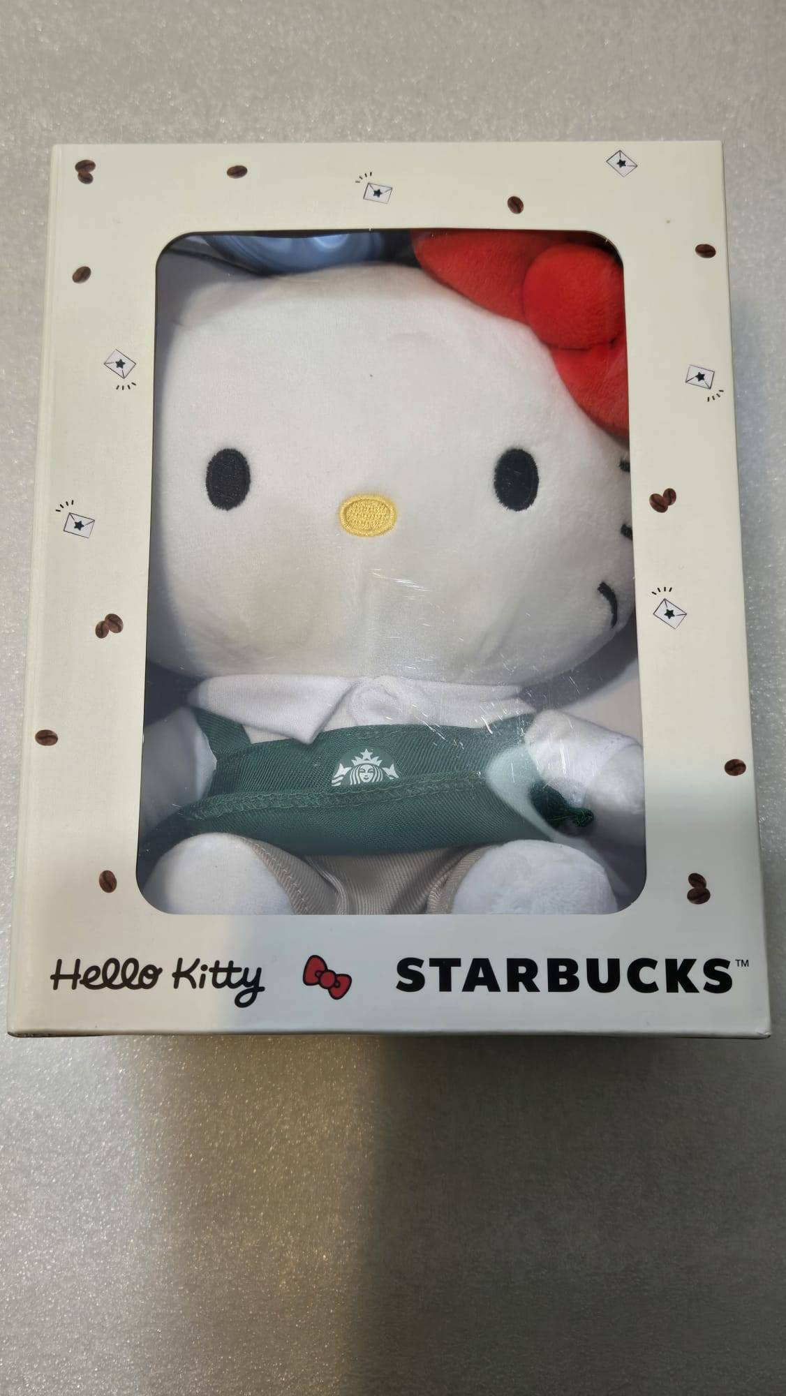Starbucks and Hello Kitty: Boxed plush - photo 2