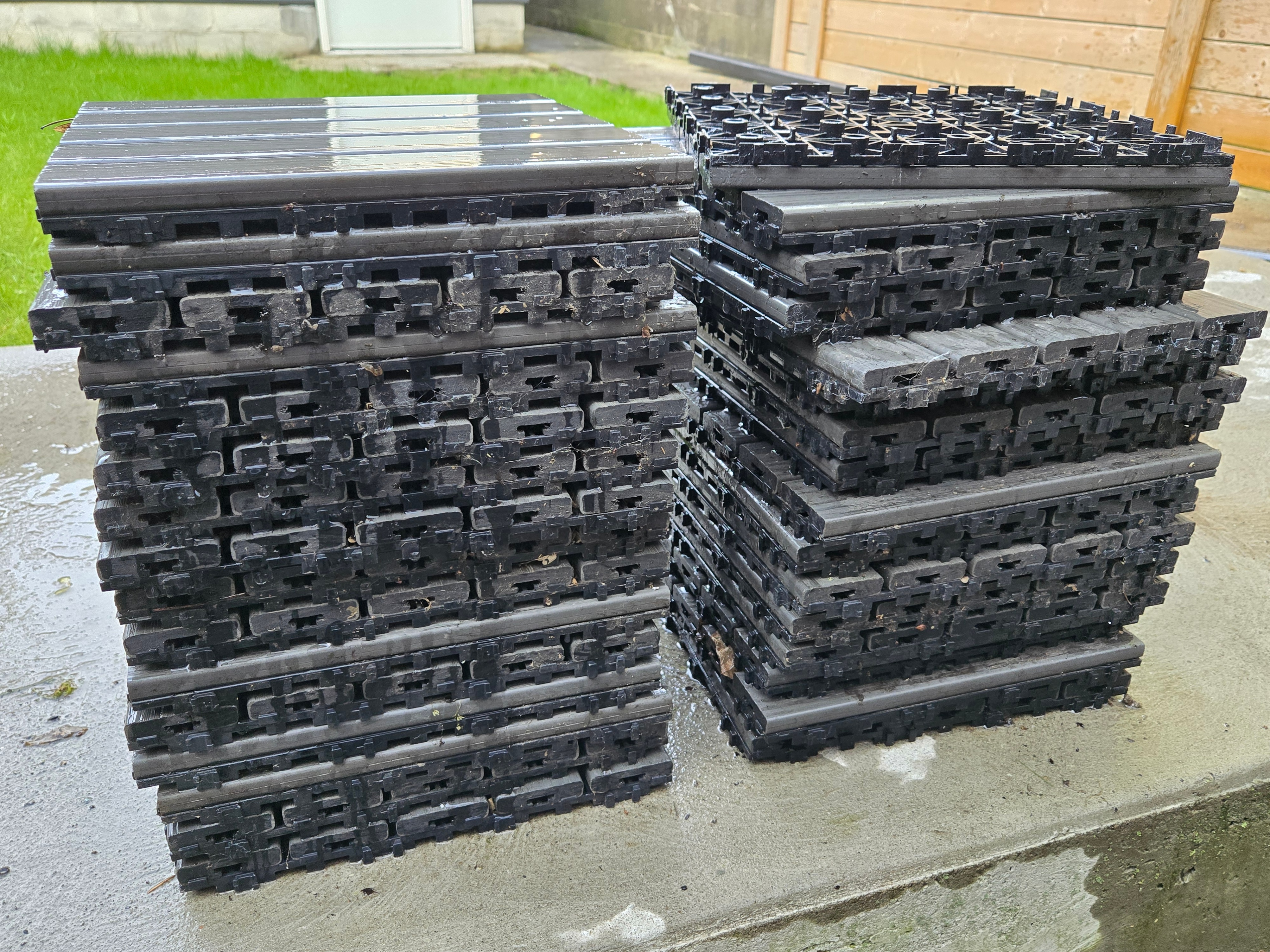 60 Balcony/Patio Interlock Tiles -Aura 12x12-Excellent Condition - photo 2