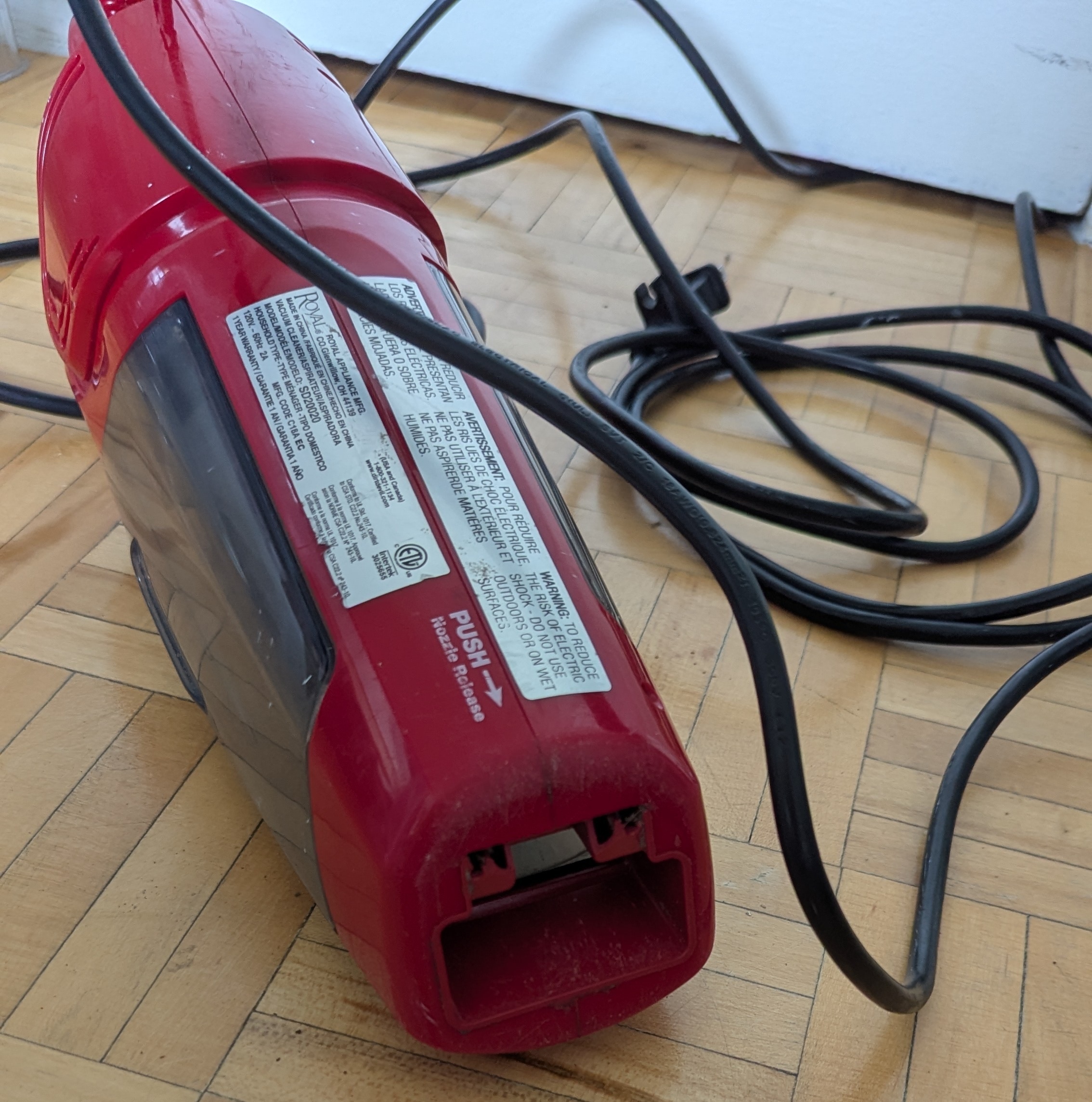 Hand-held Vacuums Bagless Canister Dirt Devil Corded SD20020 - photo 2