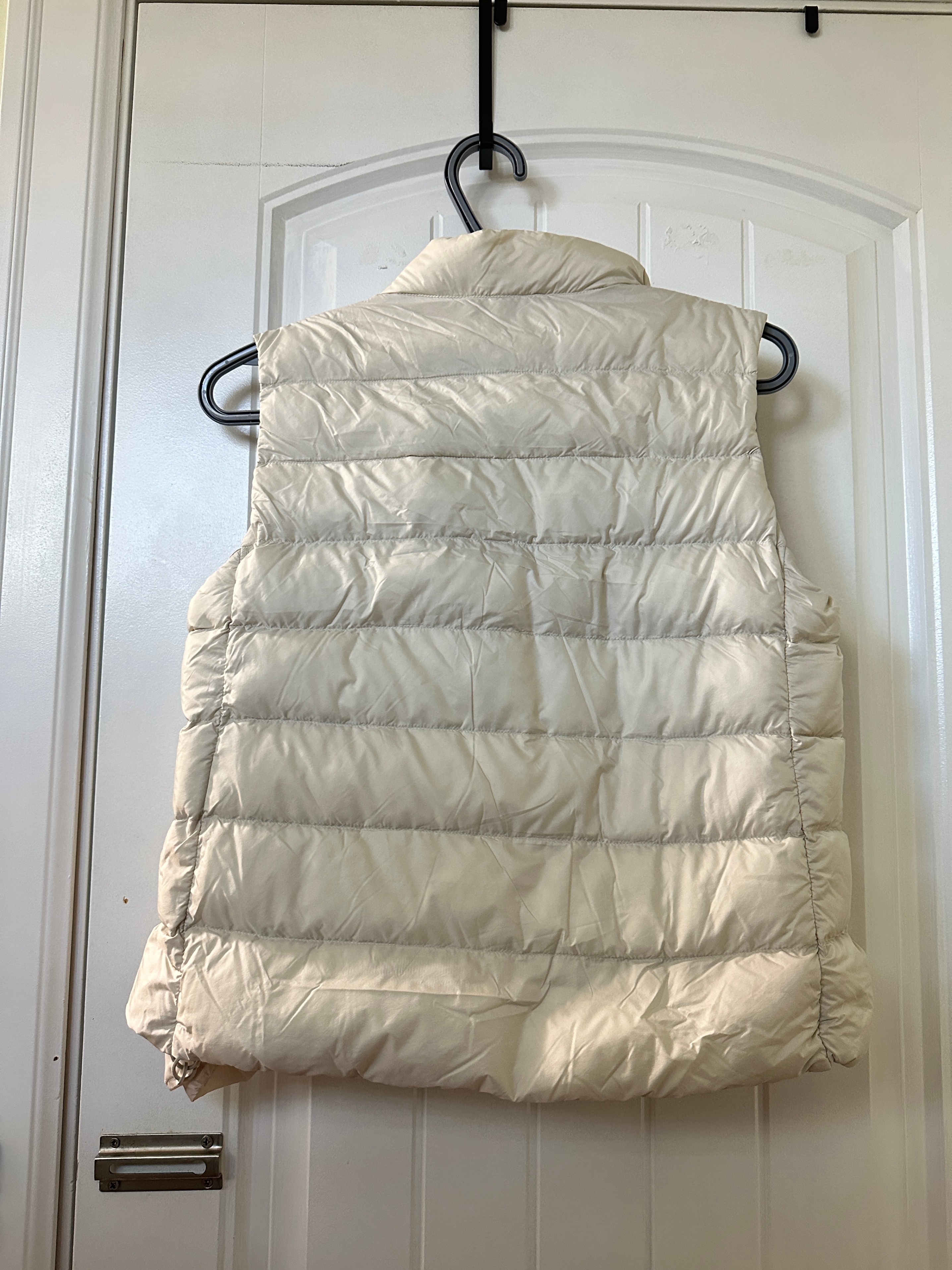 UNIQLO Ultra Light Down Puffer Vest - photo 2