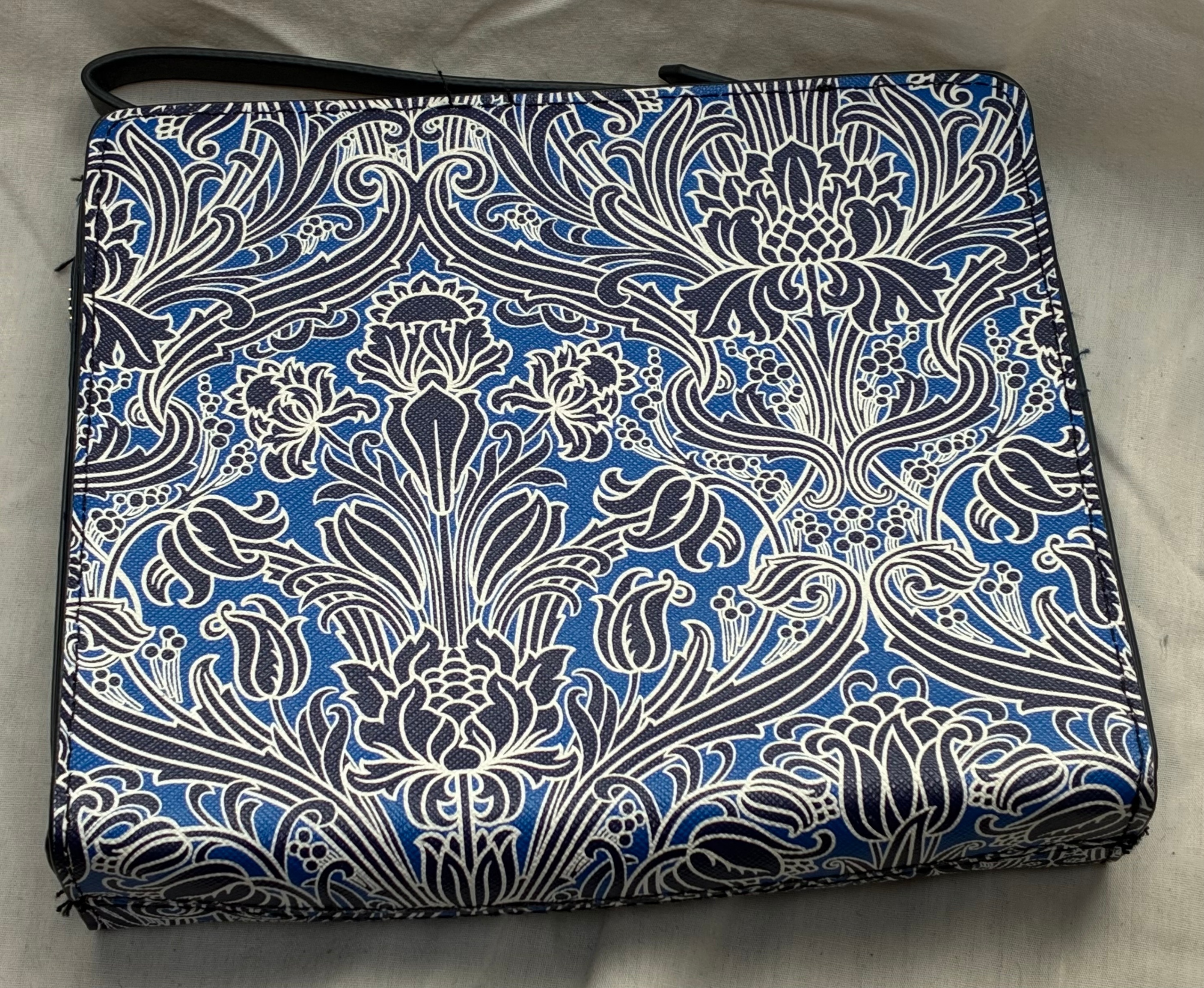 Liberty London Pouch Toiletry Bag - photo 2