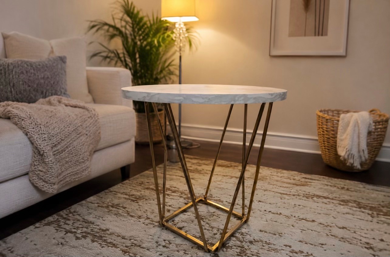 Modern Coffee Table – Barely Used