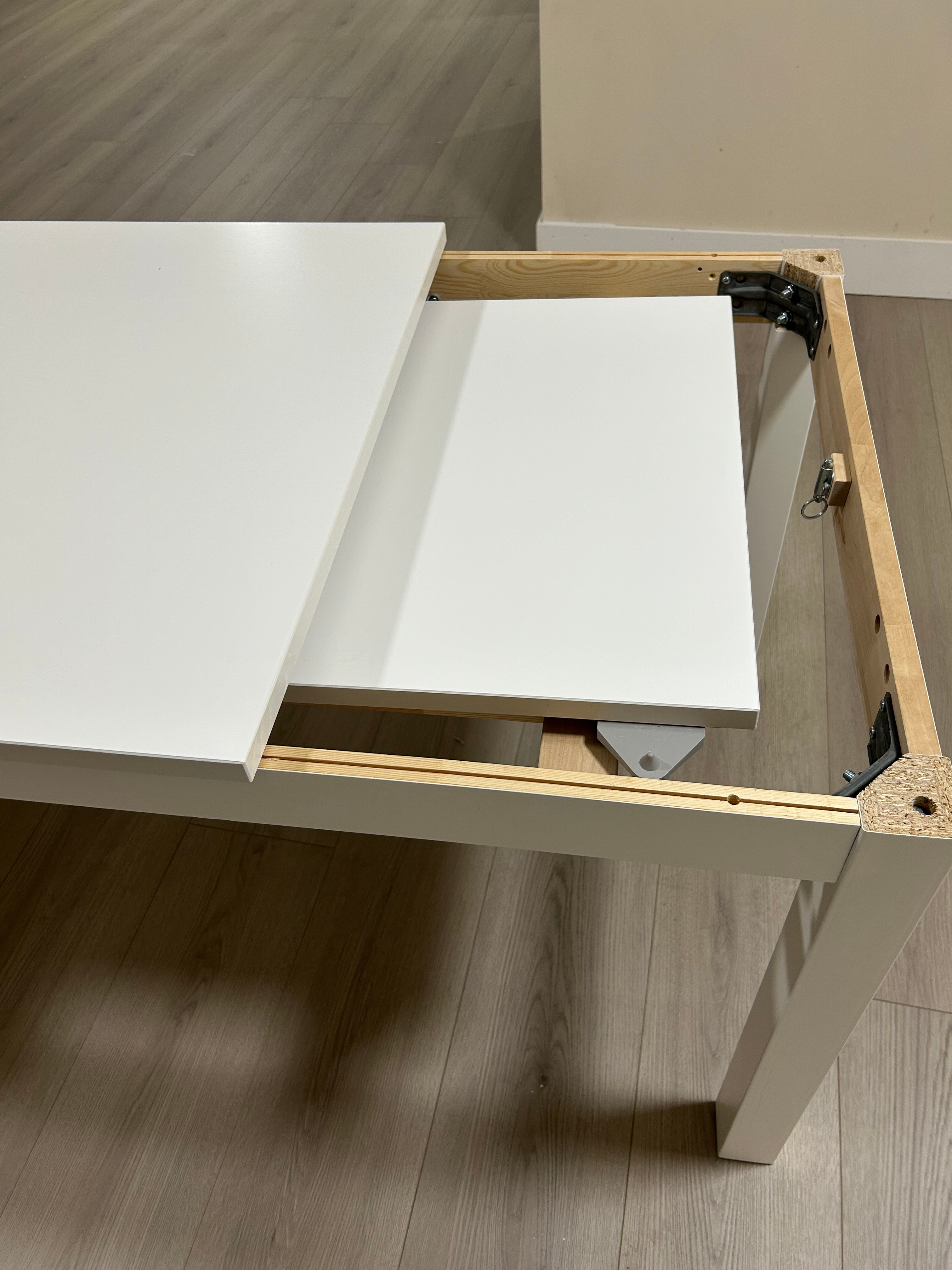 White Rectangular Table - photo 2