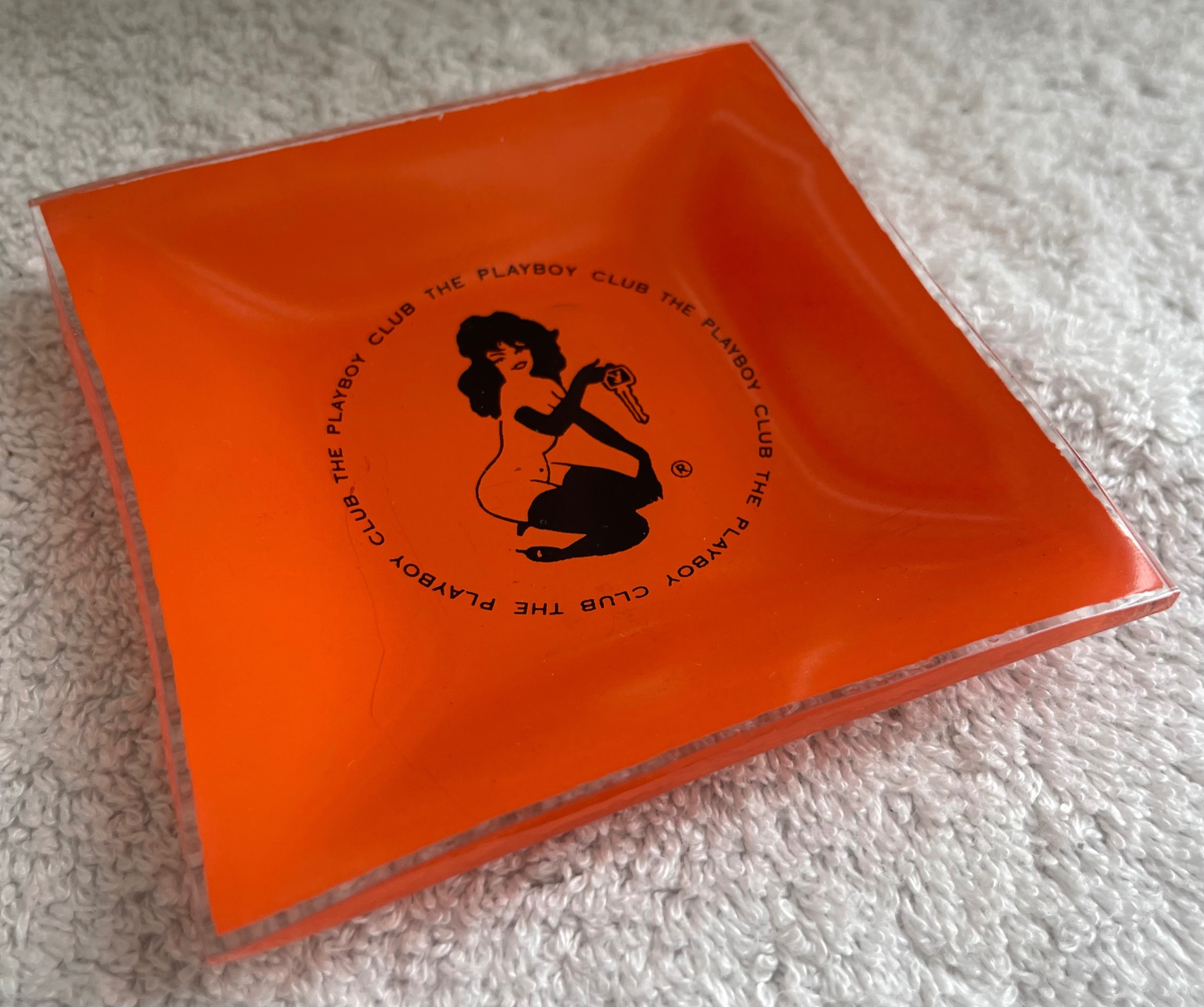 Rare Vintage Playboy LeRoy Neiman "Femlin" Acrylic Tray - photo 3