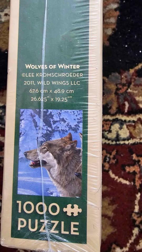 Cobble Hill Wolves of Winter 1000 Piece Puzzle - photo 3