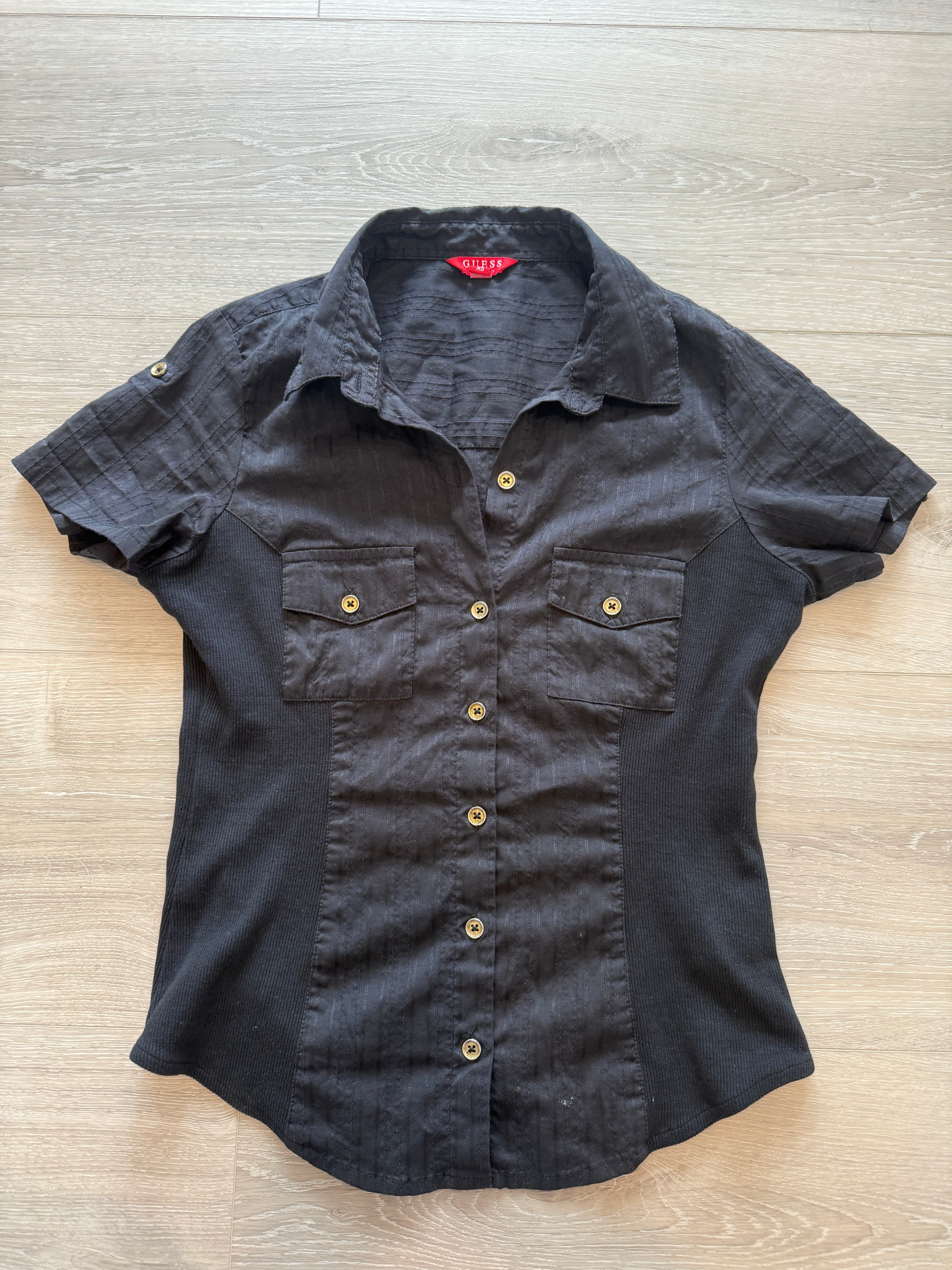 Guess short sleeve button up black - photo 2