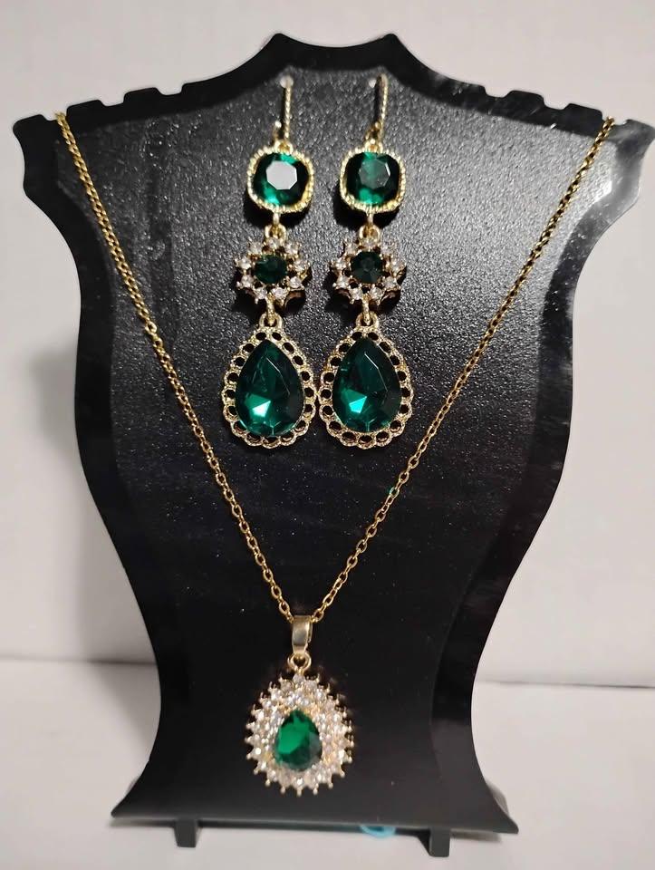 Necklace and Earrings Set
