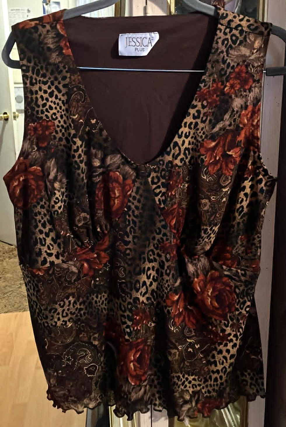 Women Top Brown with Flowers - Size 2X