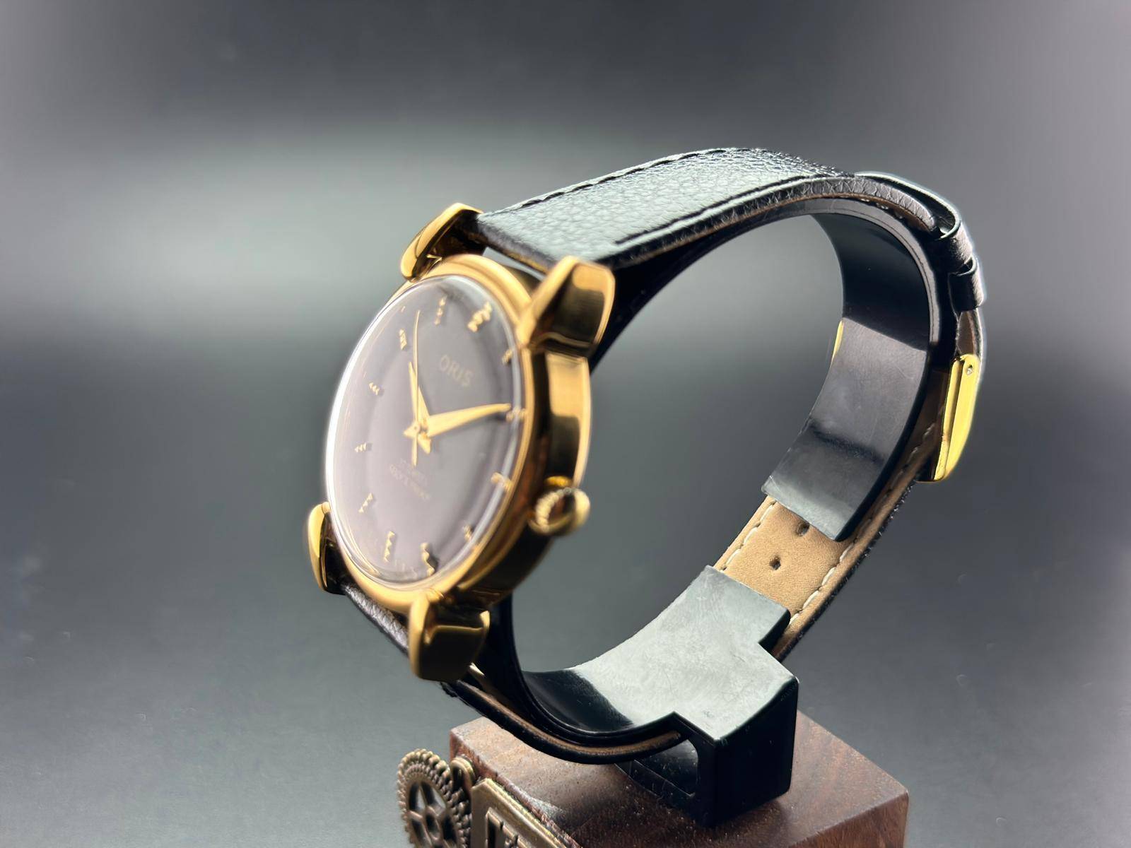 Vintage Oris Swiss ST-96 Hand Wind Mechanical Men's Watch - photo 3