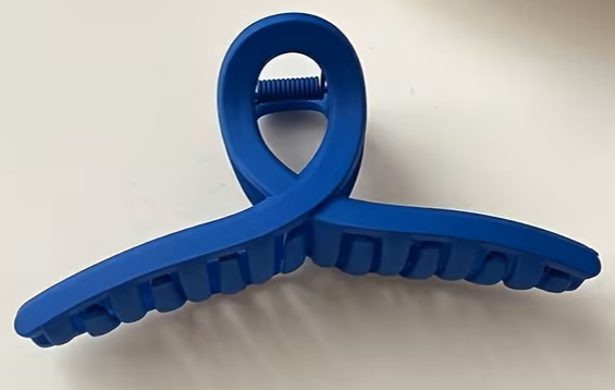 Set of 2  Blue Claw Clips