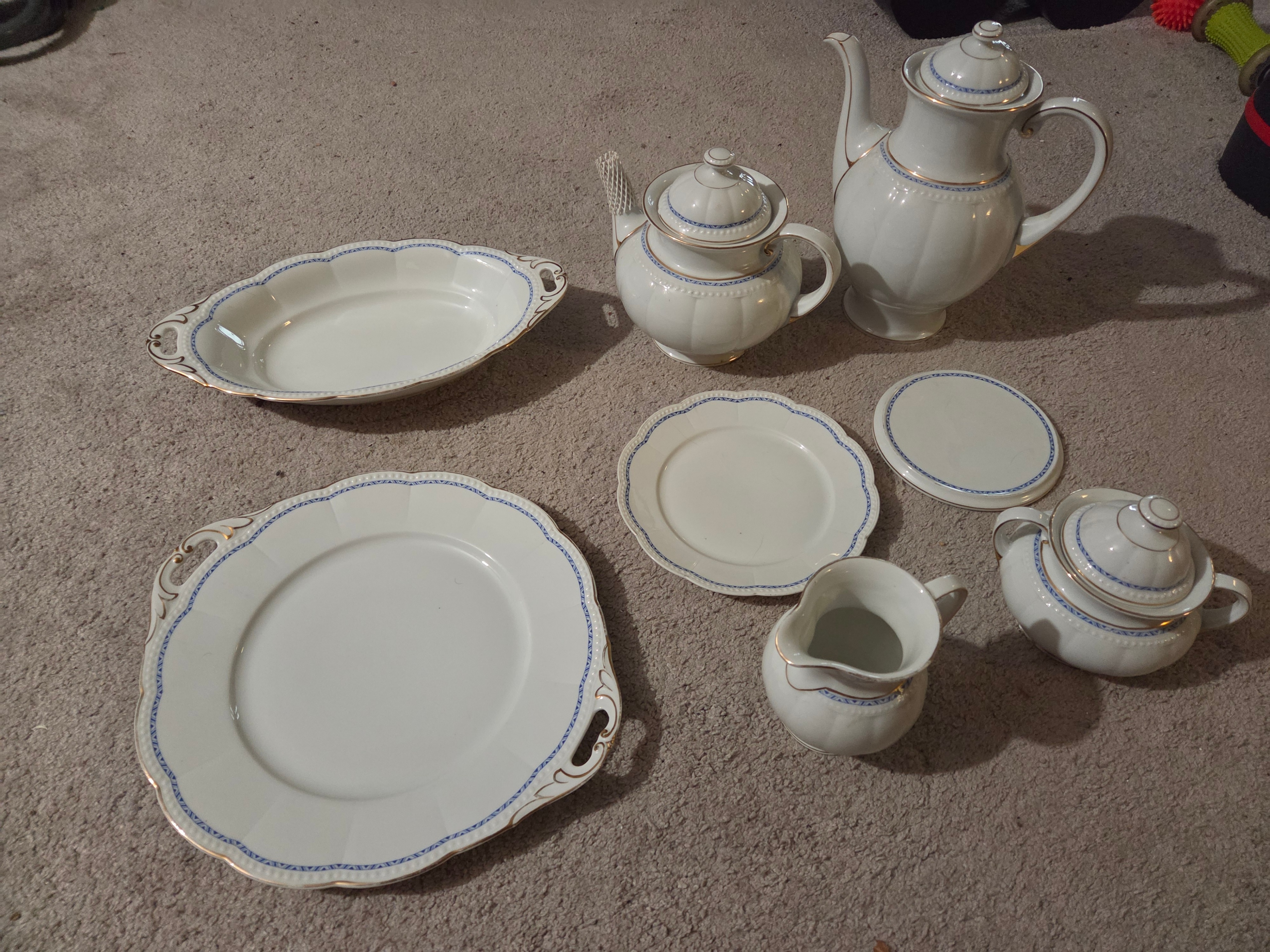 Vintage K&A Krautheim Bavaria Porcelain Coffee Set (MINT) - photo 2