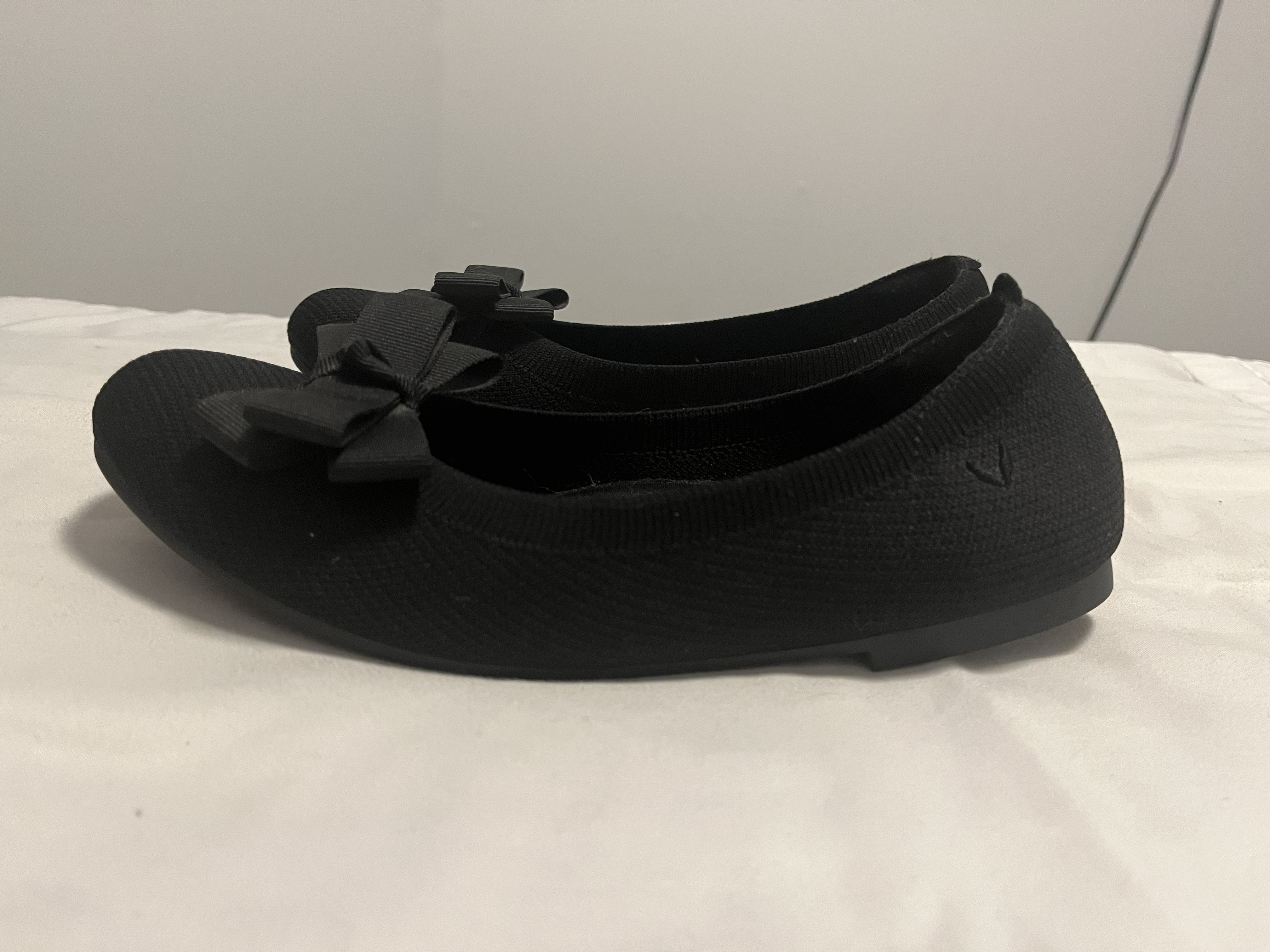 Vivaia Claire Flats w/ Removable Bows – Size 39.5 – Black - photo 2