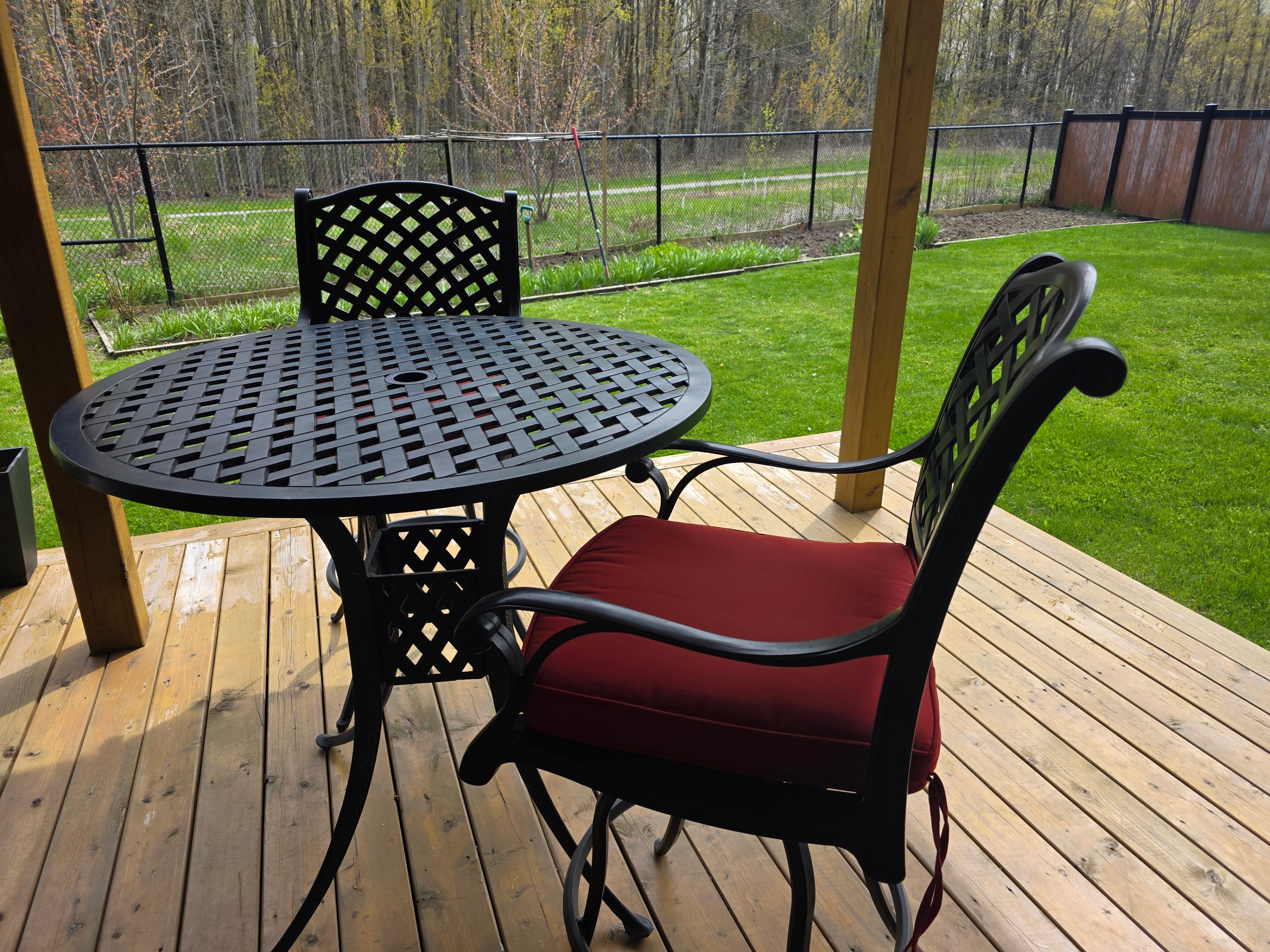DOT Furniture Cameron Collection Cast‐Aluminum Bar‐Height Set - photo 3