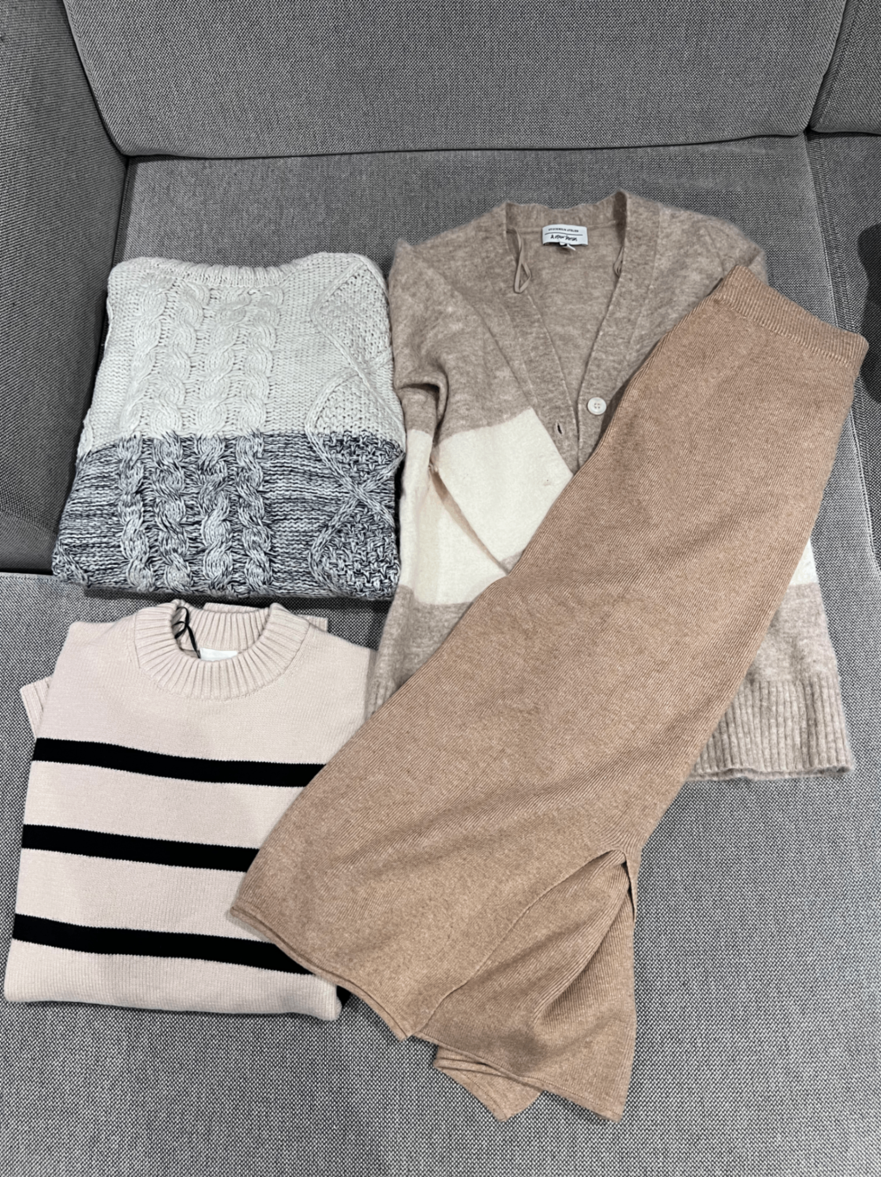 3 women sweaters + 1 Knitted Maxi Skirt