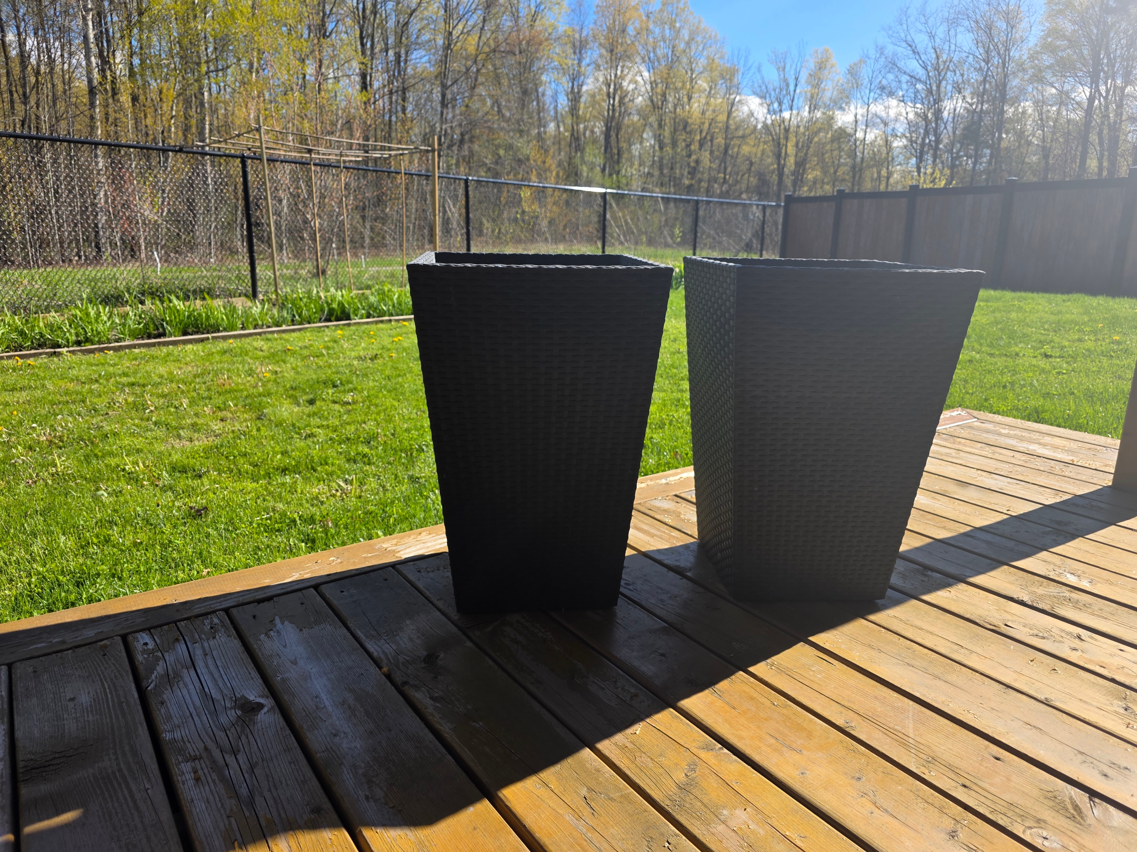 ✨Pair of Tall Wicker Patio Planters – 23" High - photo 2