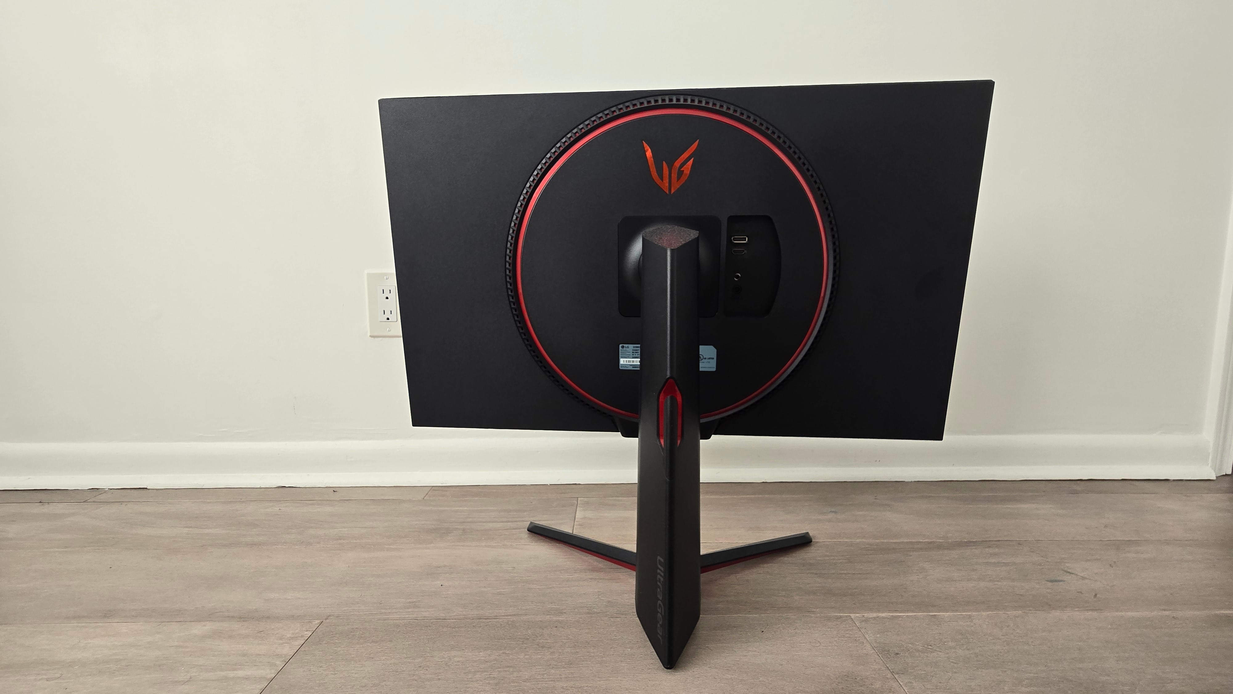LG UltraGear 32” QHD 165Hz Gaming Monitor (32GN63T-B) - photo 2