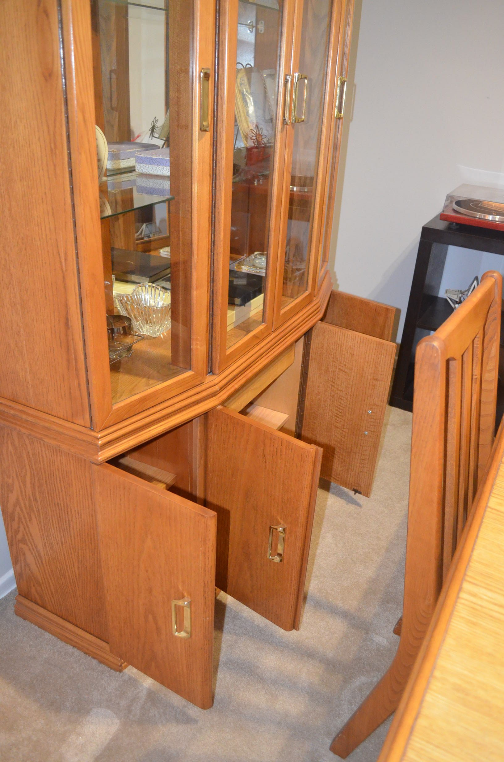 Dining set with hutch & buffet - photo 2