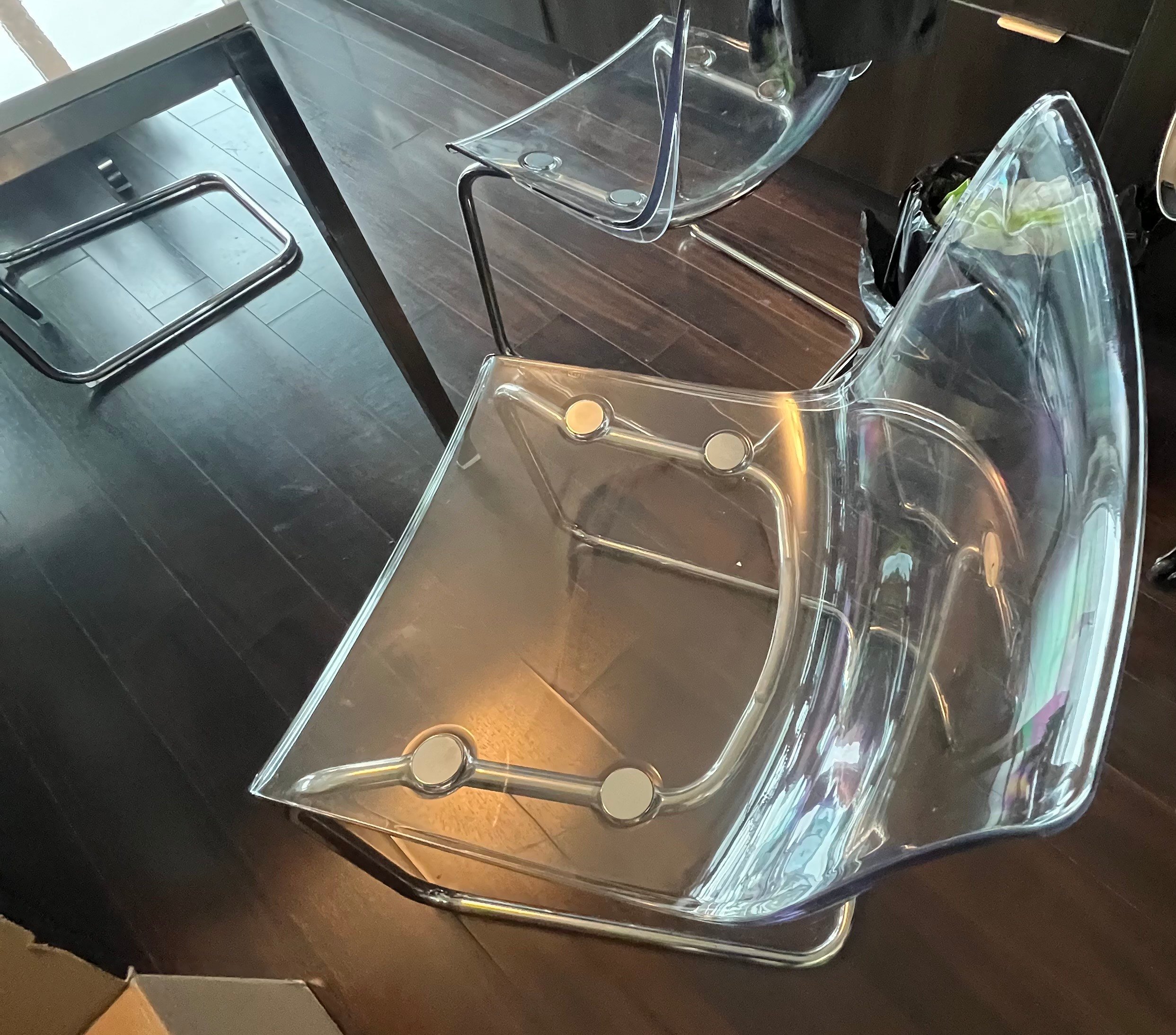 IKEA TORSBY Dining Table + Transparent Chairs – Great Condition - photo 3