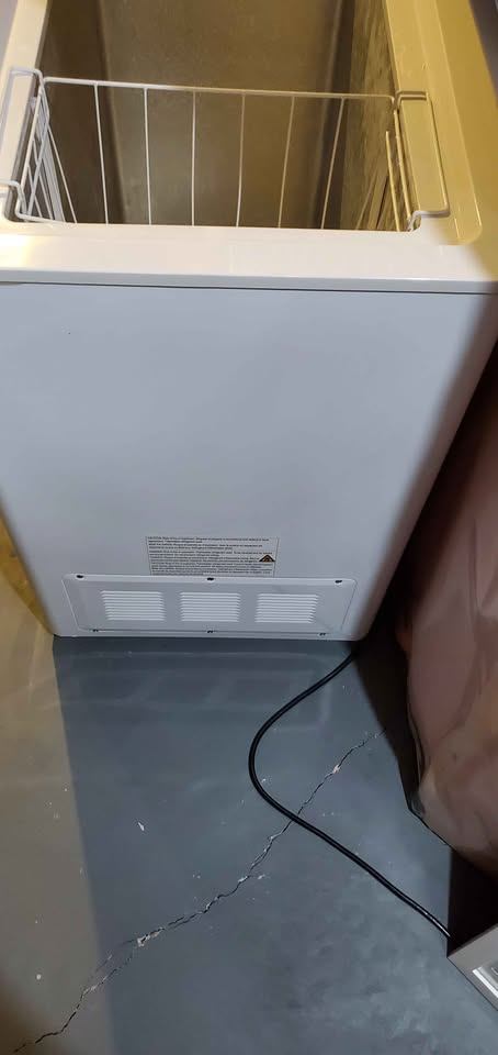 Danby Designer 5.1 cu. ft. Freezer - photo 5
